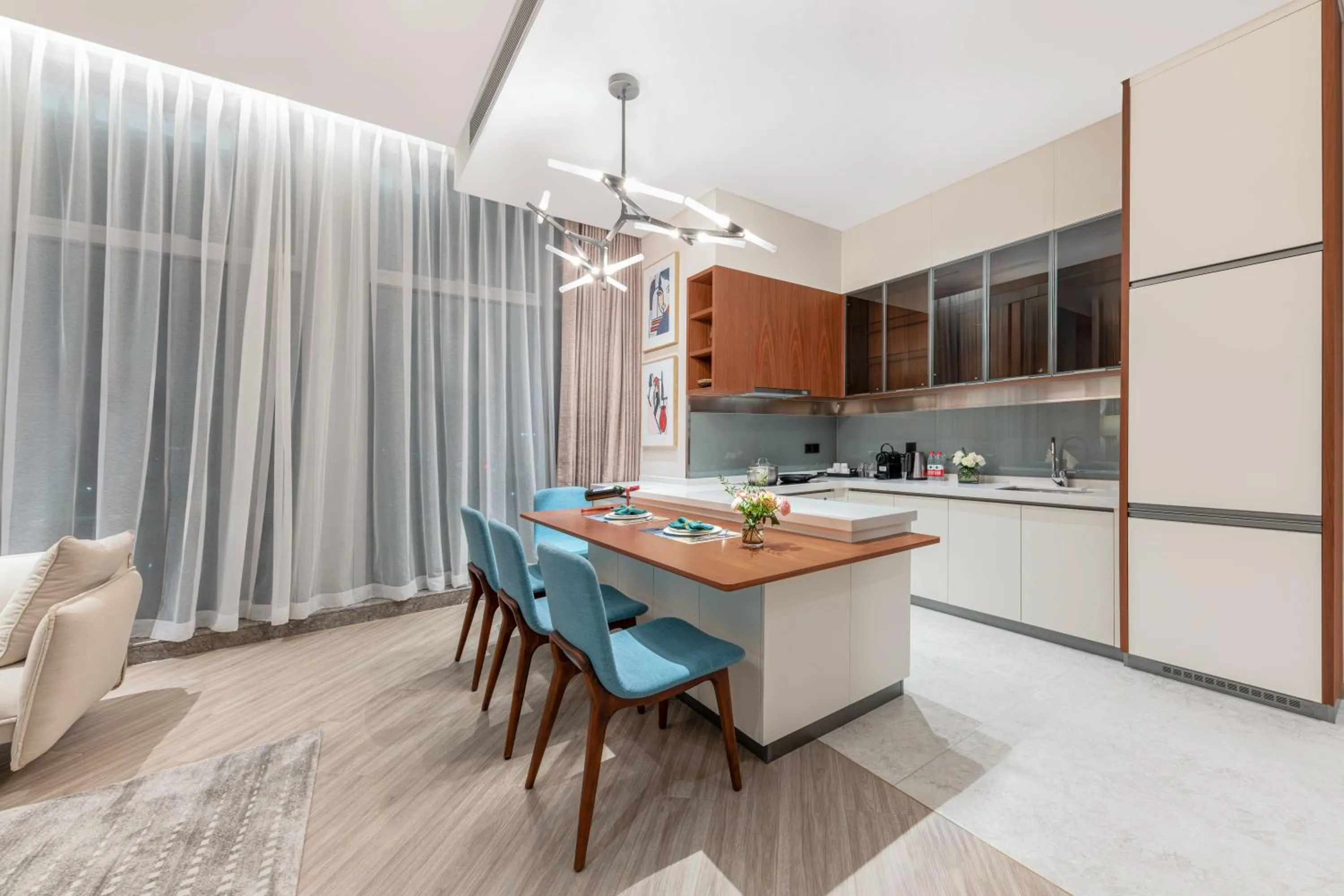 Dining area in Shan Zhi Ye Serviced Apartment Hotel - Houjie Wanda Plaza Liaoxia Subway Station