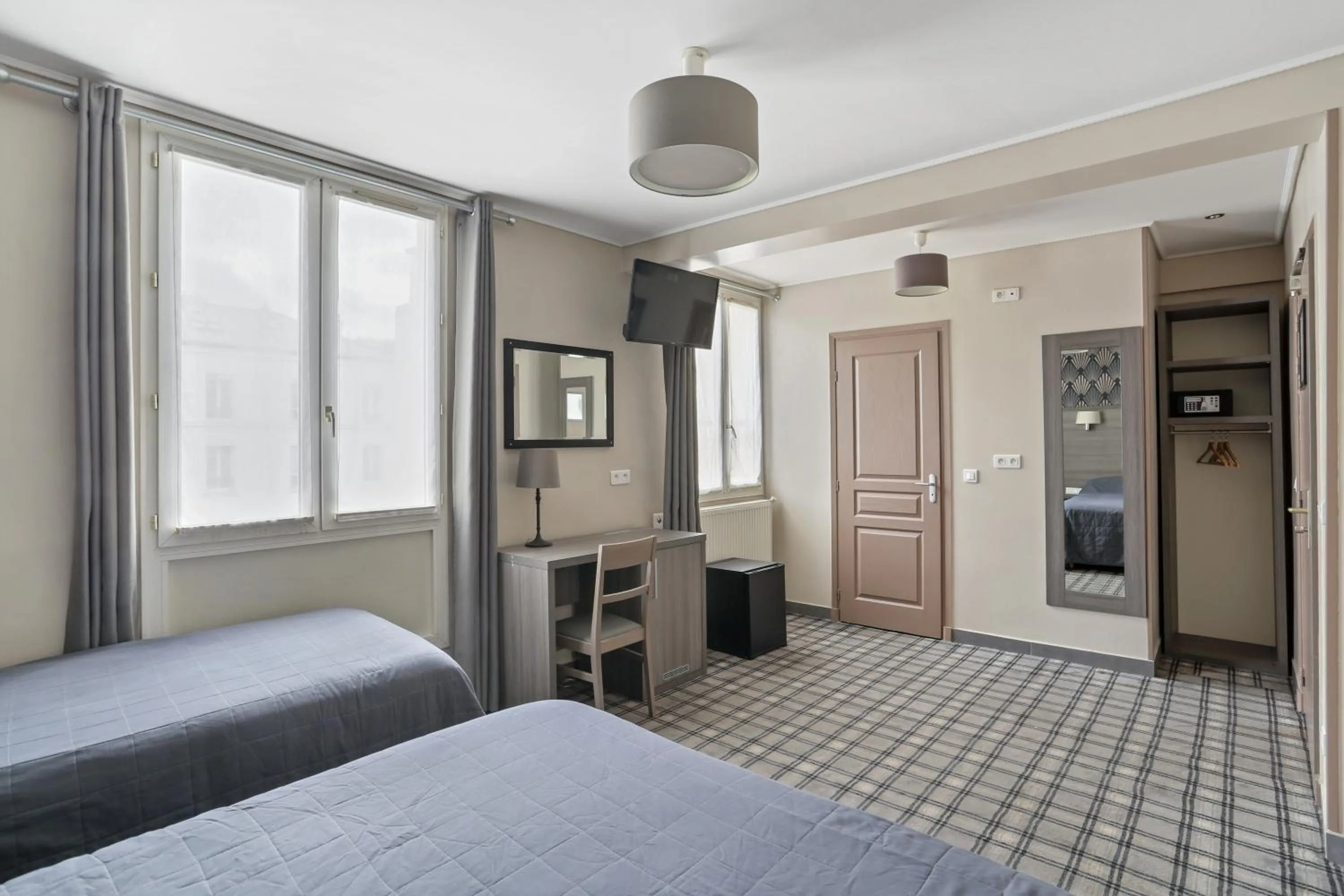 Bed in Hotel Telemaque