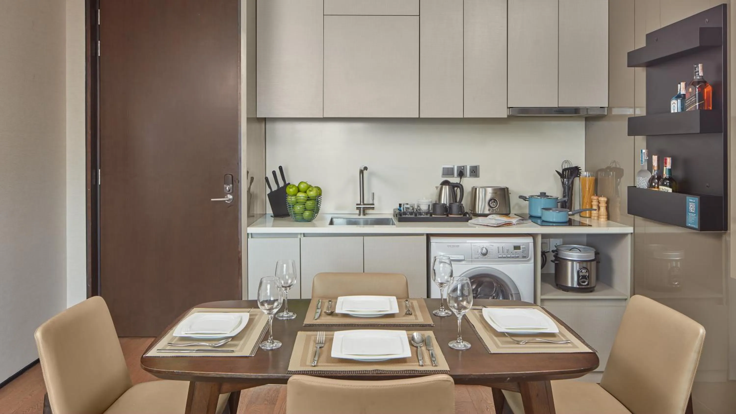 Dining area in Oakwood Makati Avenue