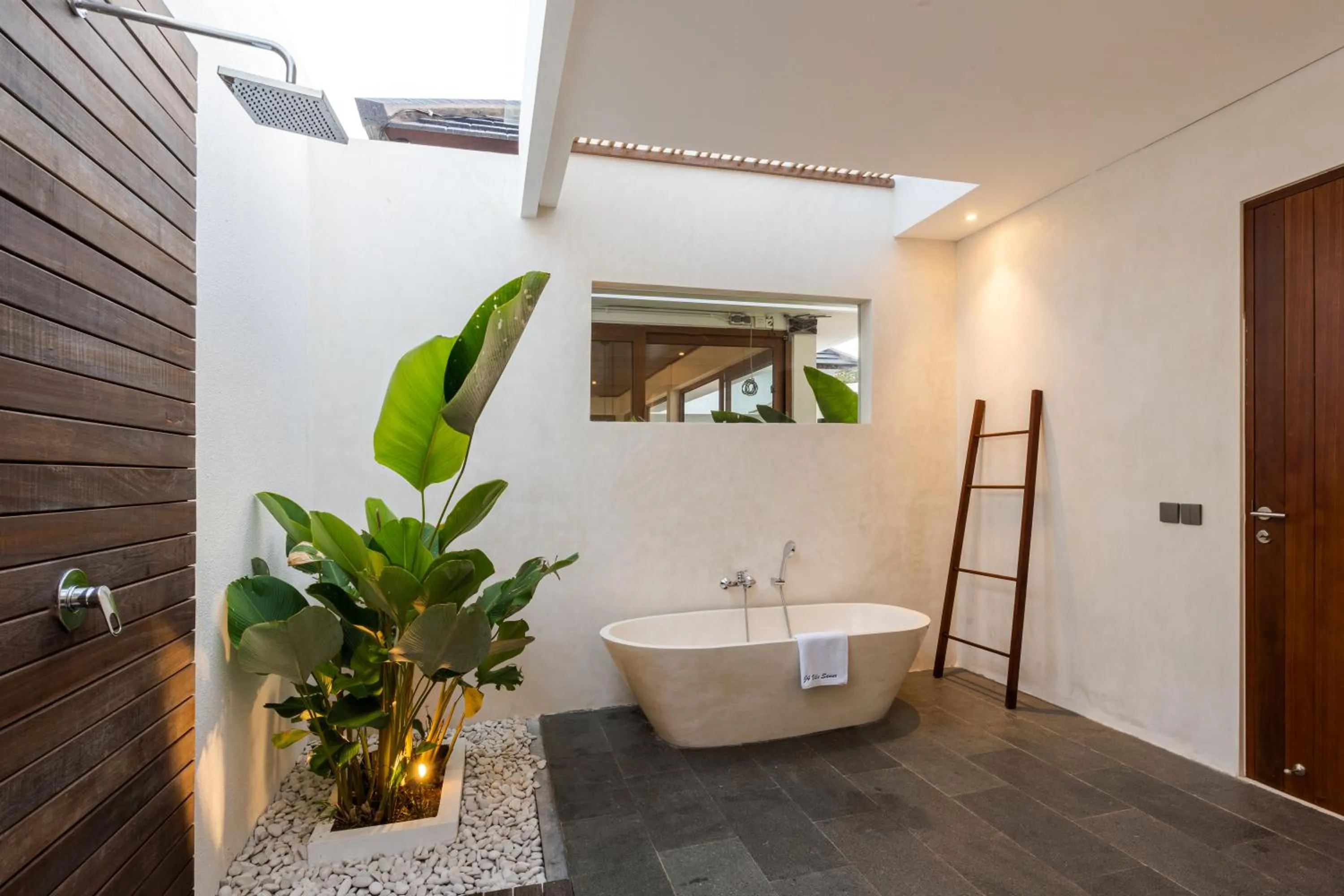 Bathroom in J4 Villas Sanur
