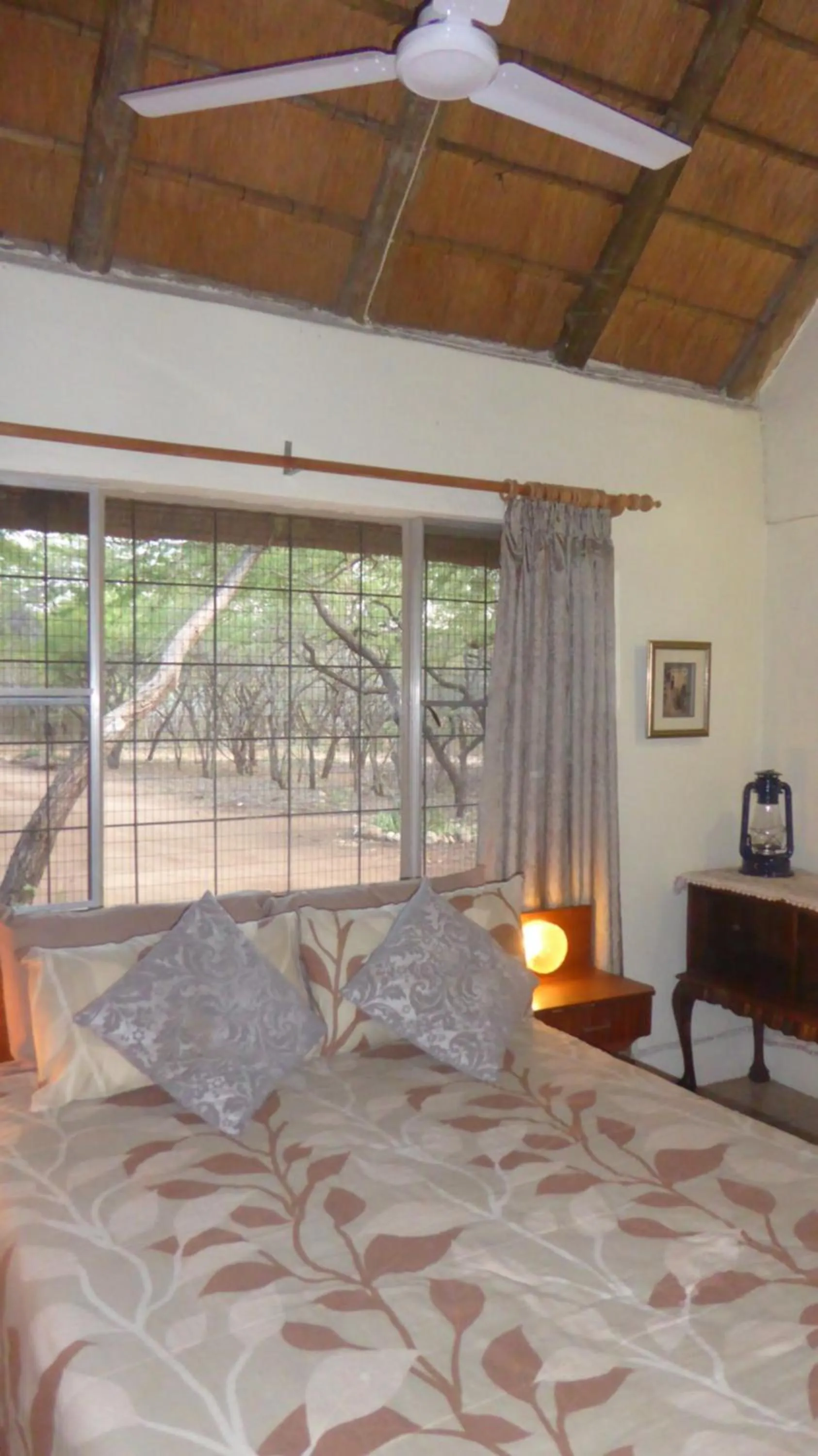 Bedroom, Bed in Kruger Cottage