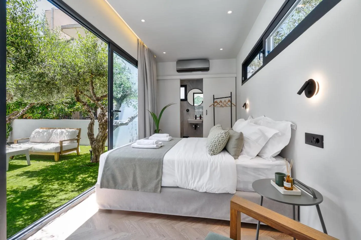 Bedroom in Chania Urban Living - Live like a local