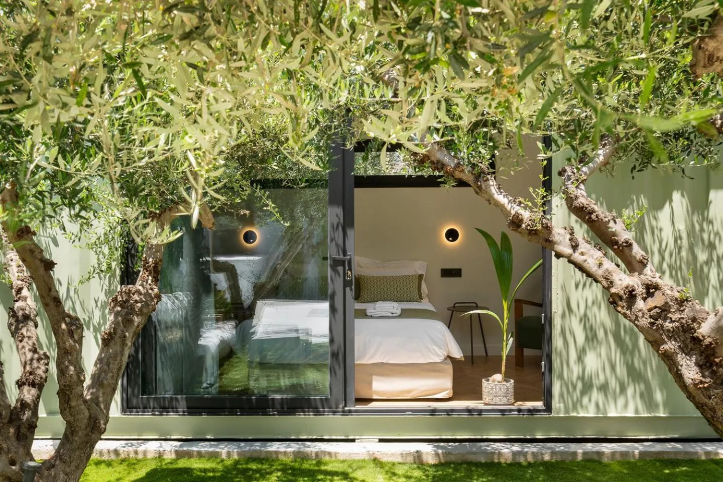 Garden in Chania Urban Living - Live like a local