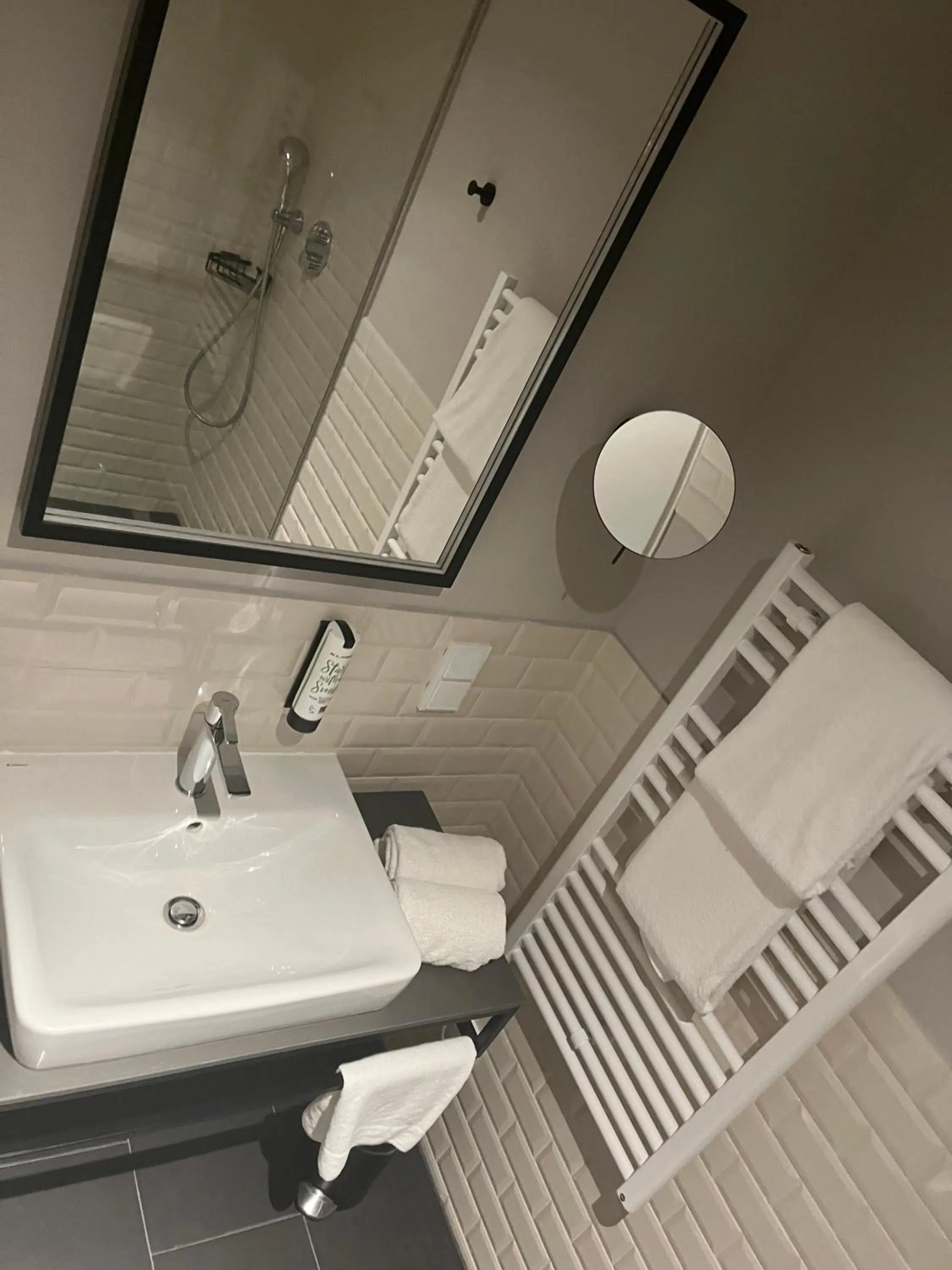 Bathroom in INA Boutique Hannover-Linden - Digital Access