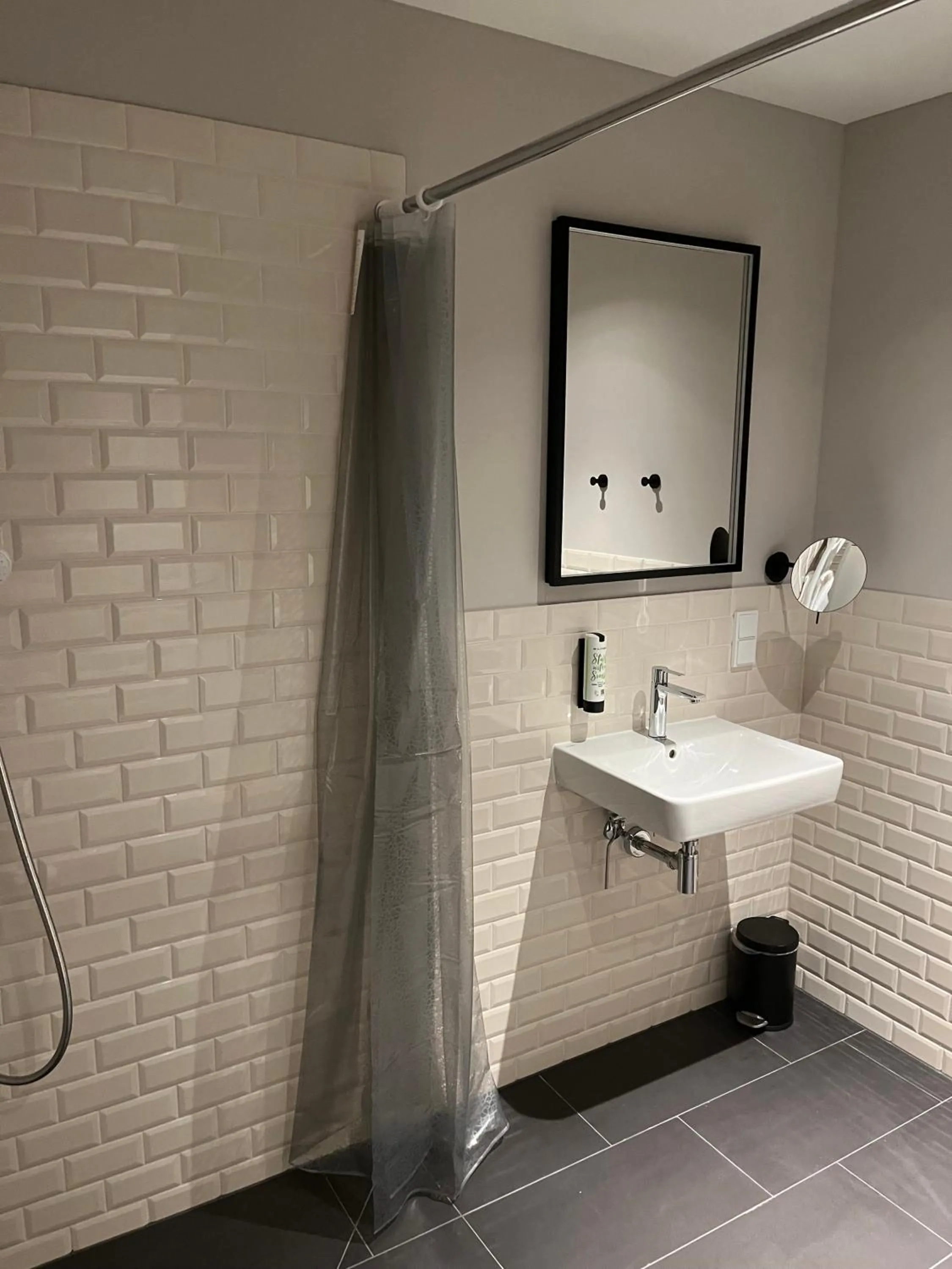 Bathroom in INA Boutique Hannover-Linden - Digital Access
