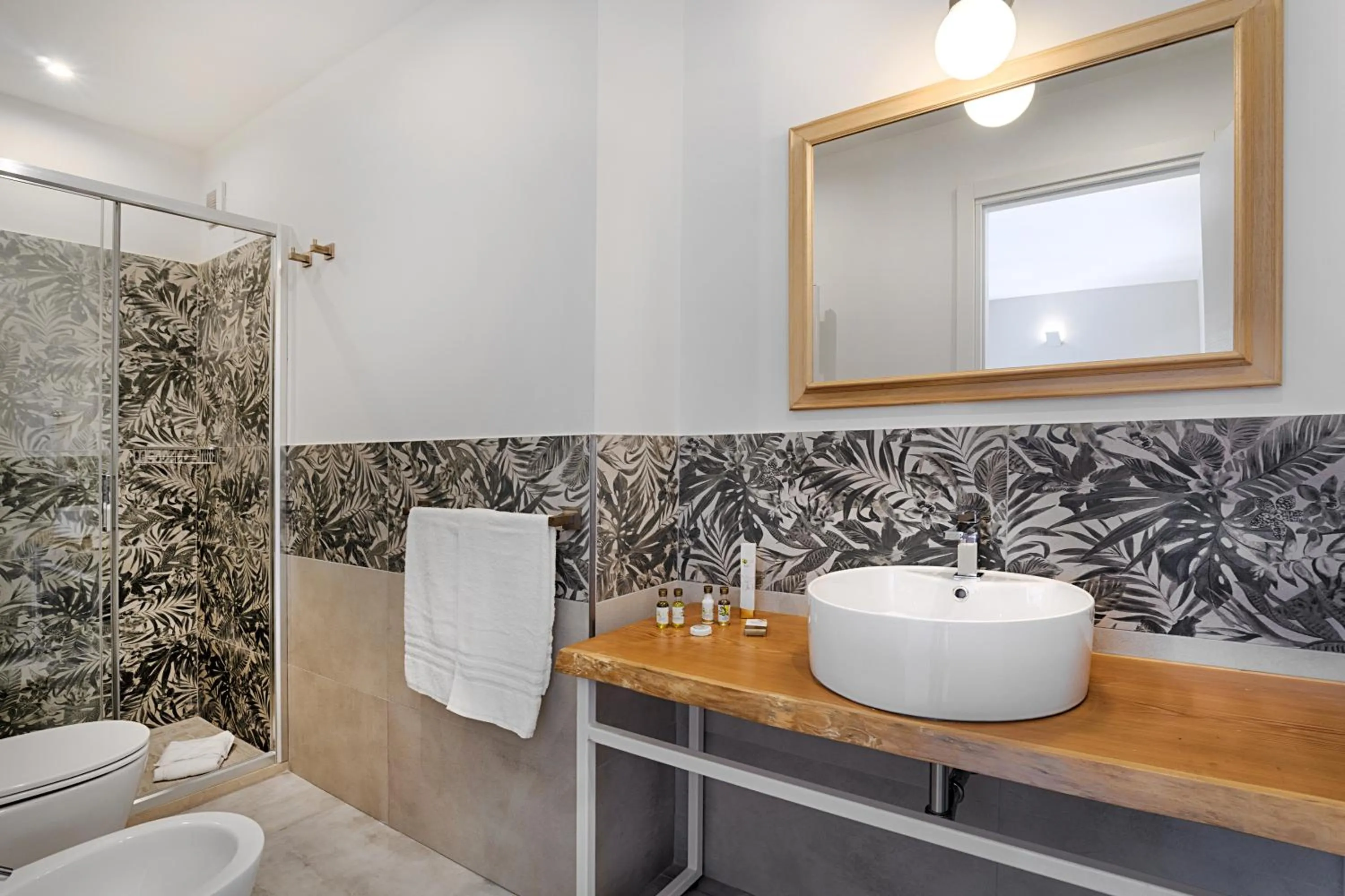 Bathroom in Itria Modica