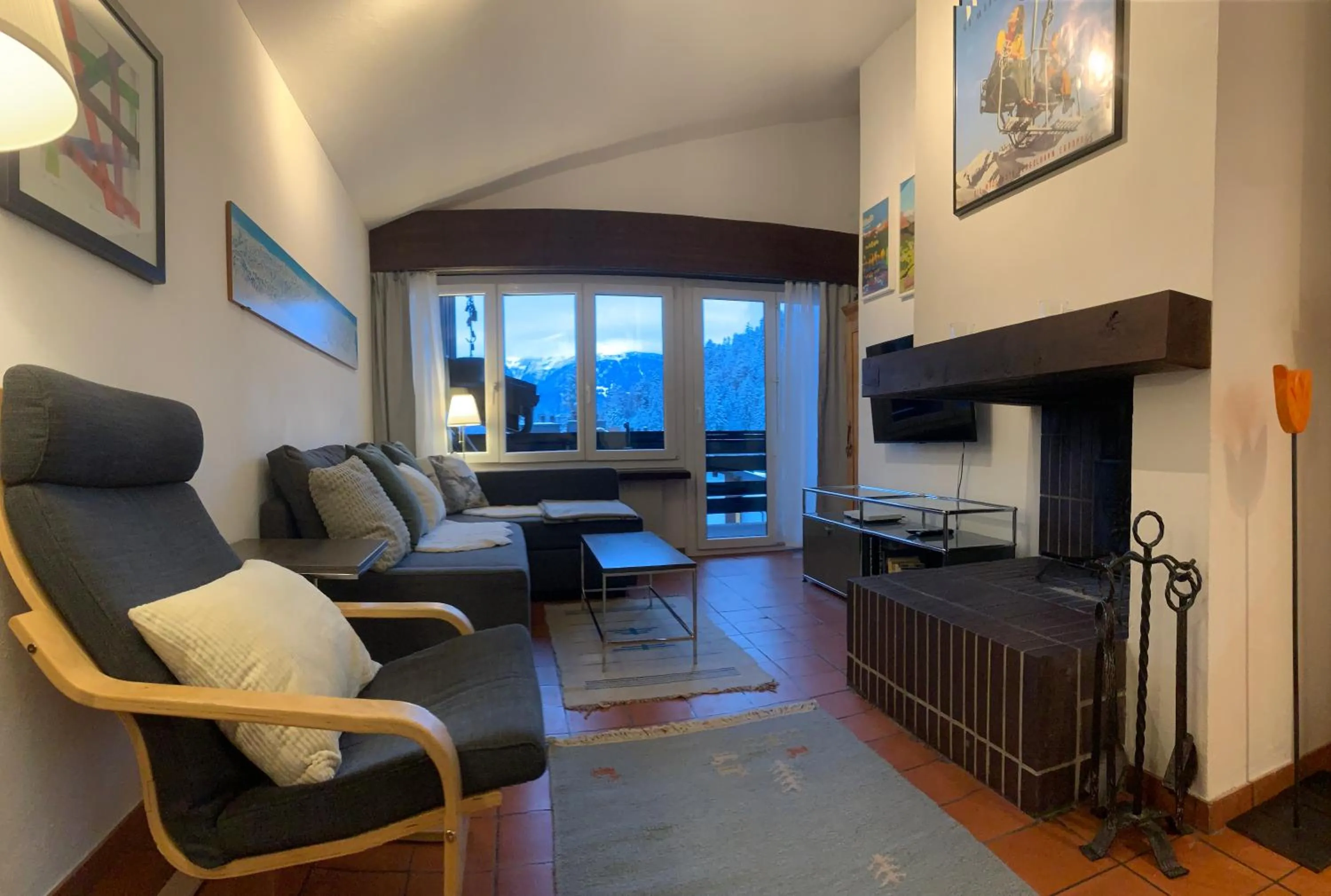 Living room in Ferienwohnung Murschetg