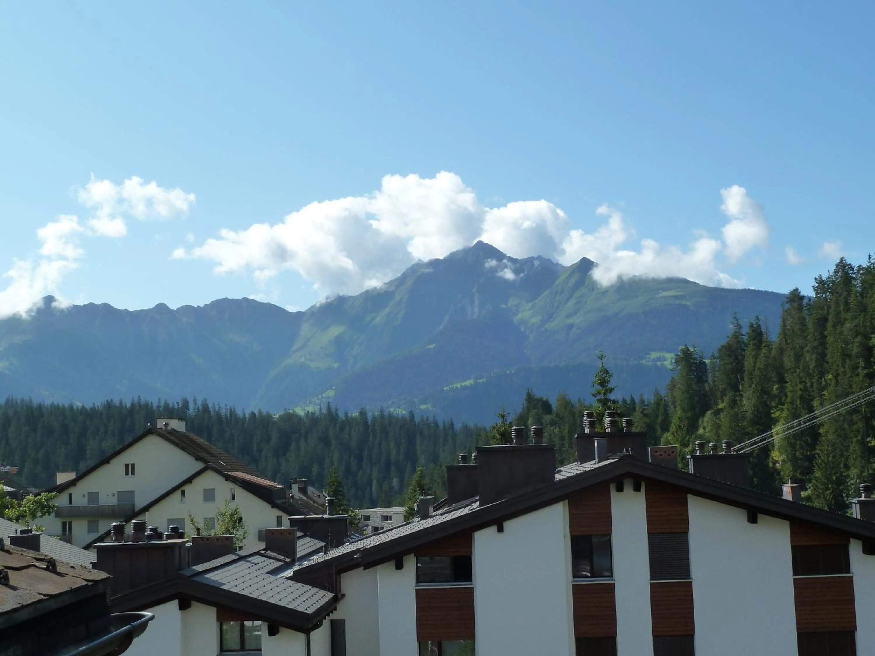 Mountain view in Ferienwohnung Murschetg