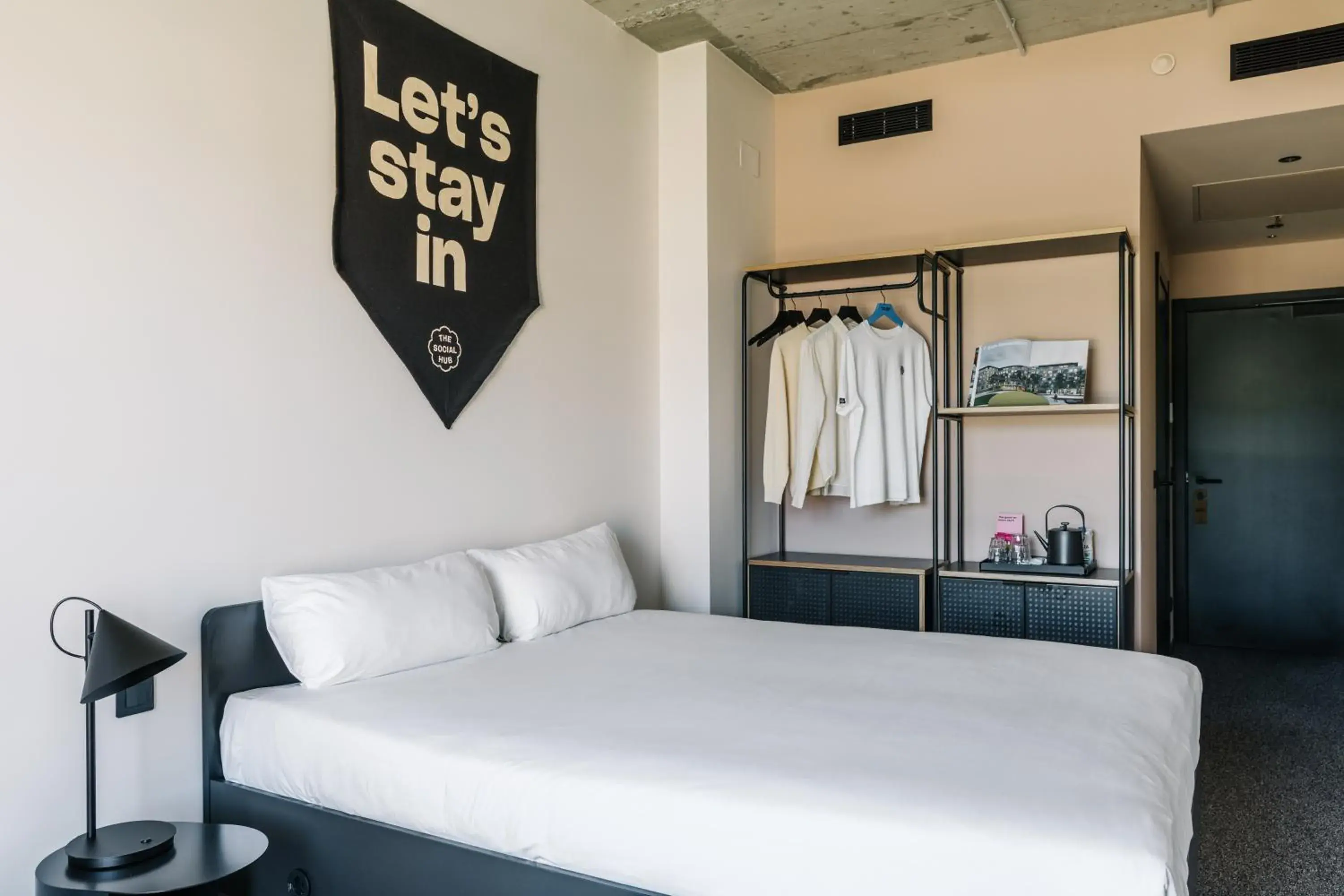 Standard Queen Accessible in The Social Hub San Sebastián Standard Queen Accessible in The Social Hub San Sebastián