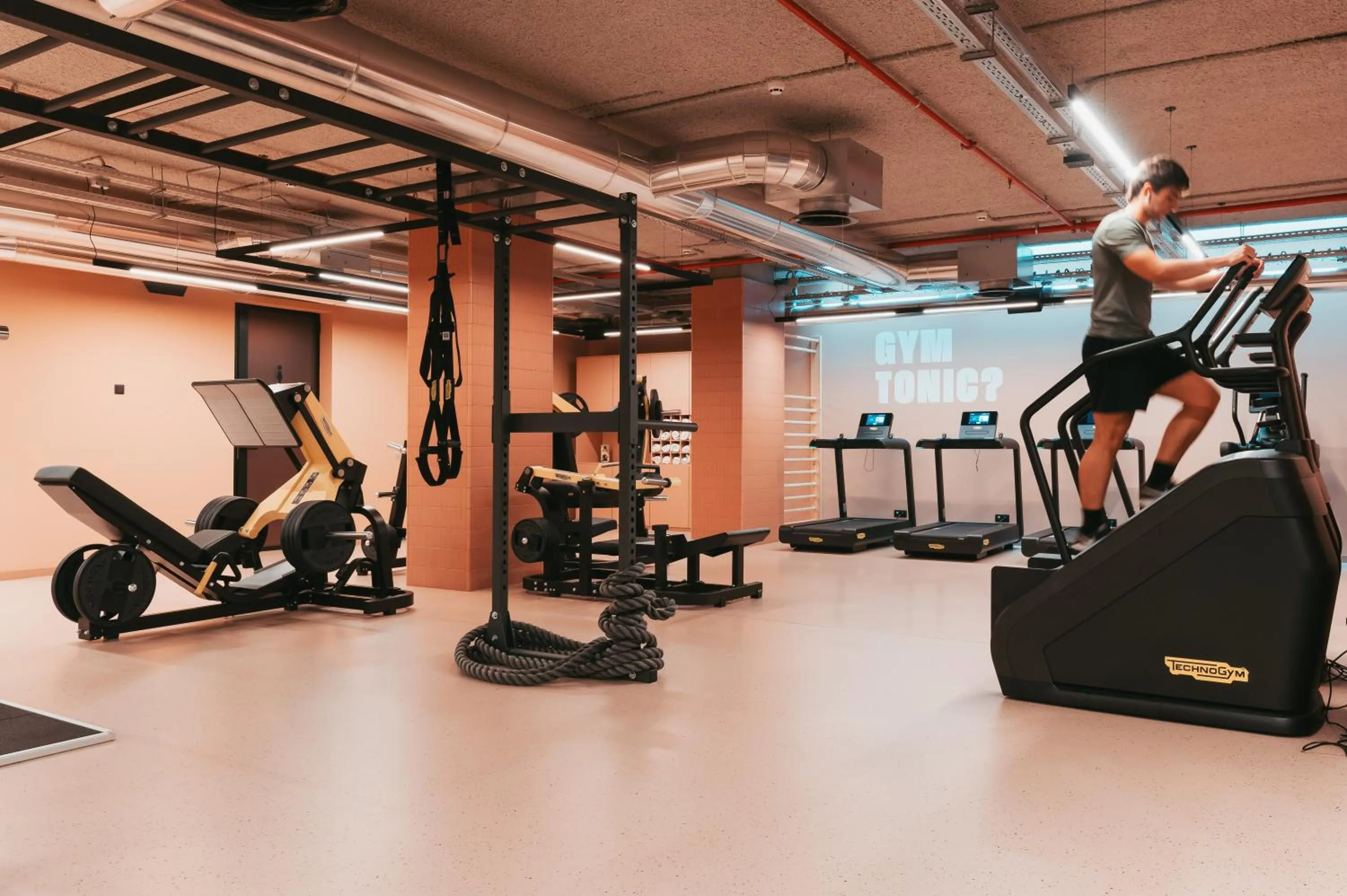 Fitness centre/facilities in The Social Hub San Sebastián