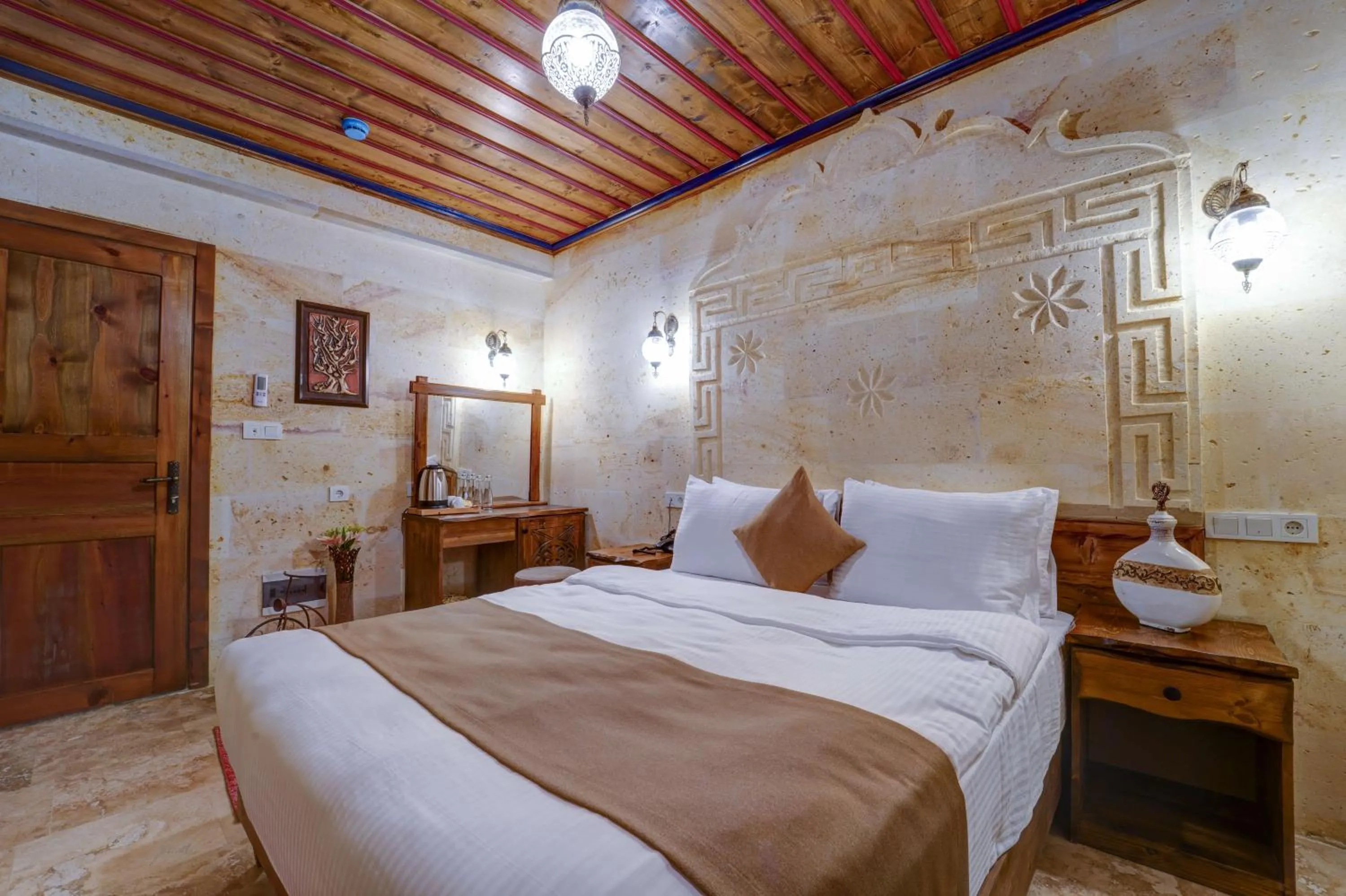 Photo of the whole room, Bed in Enjoy Stone Hotel