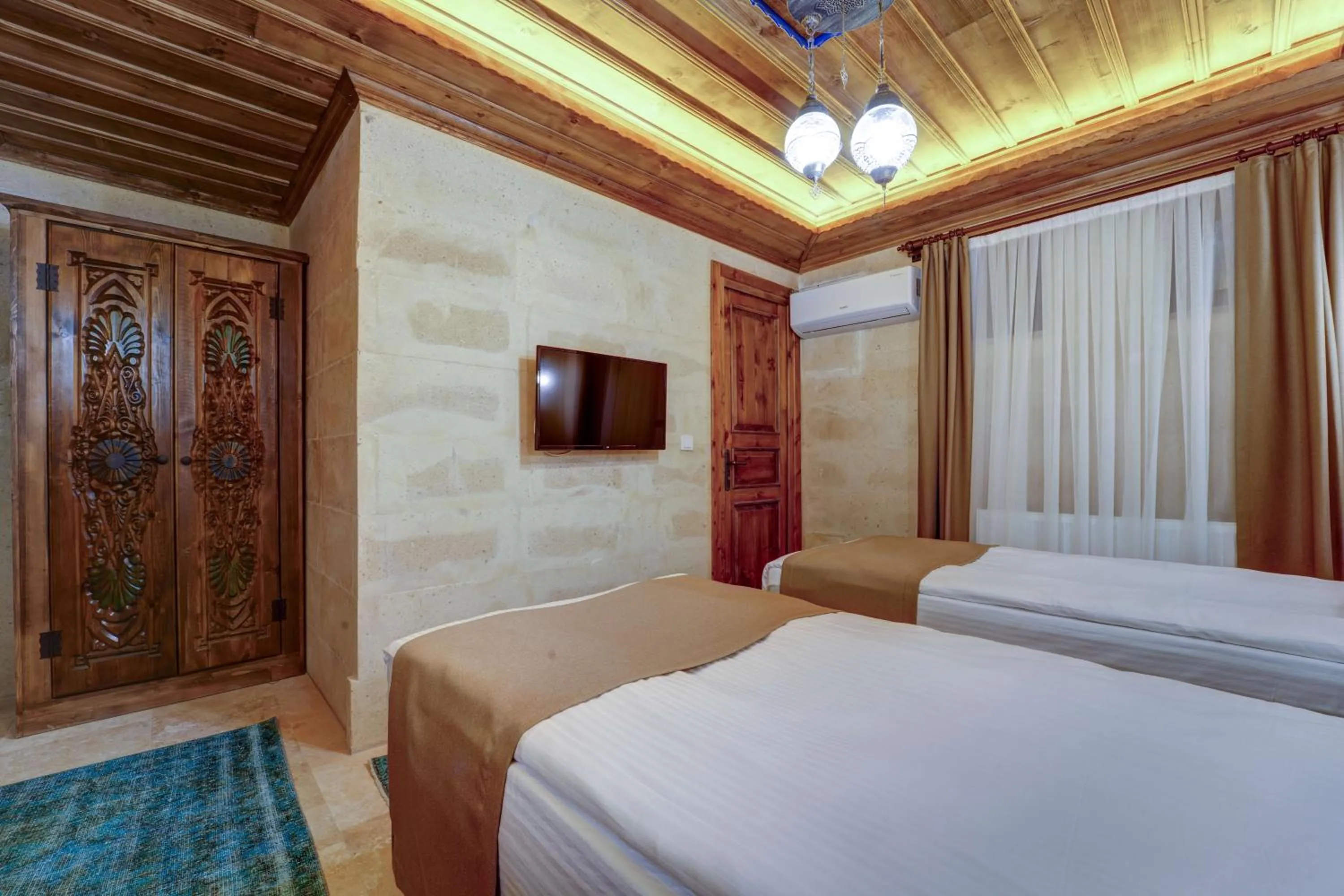 Bedroom, Bed in Enjoy Stone Hotel