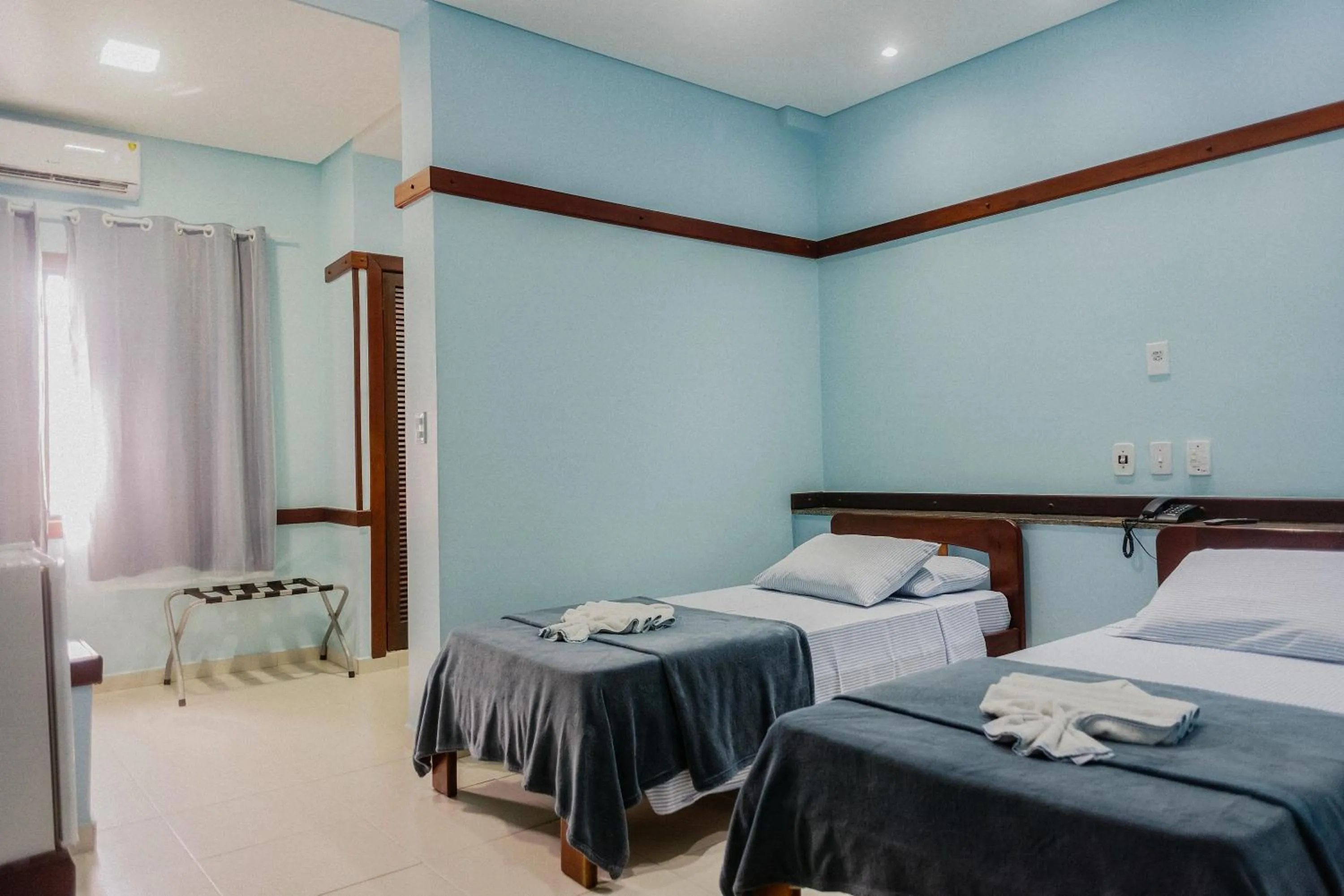 Photo of the whole room, Bed in Hotel São Charbel