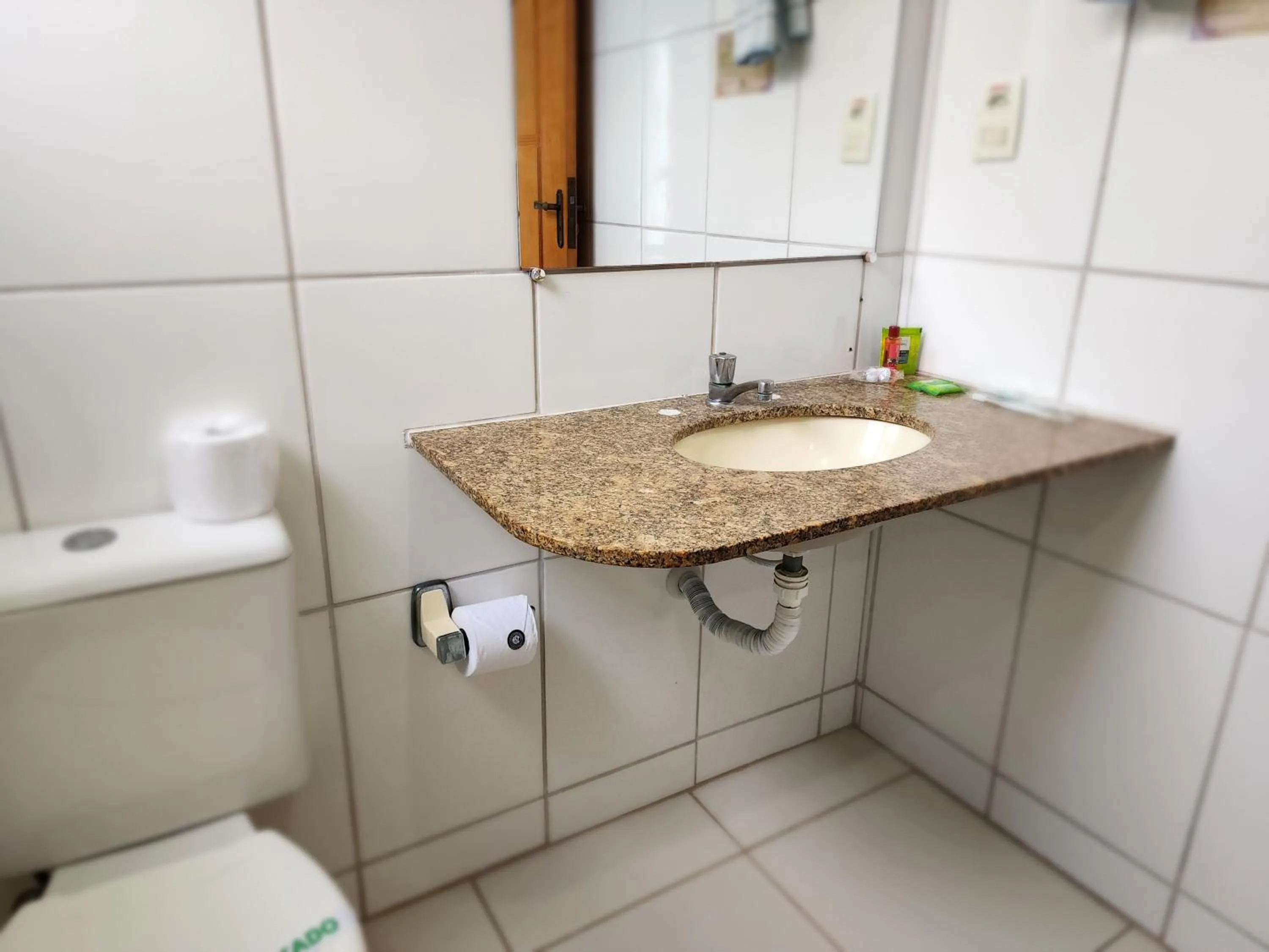 Bathroom in Hotel São Charbel