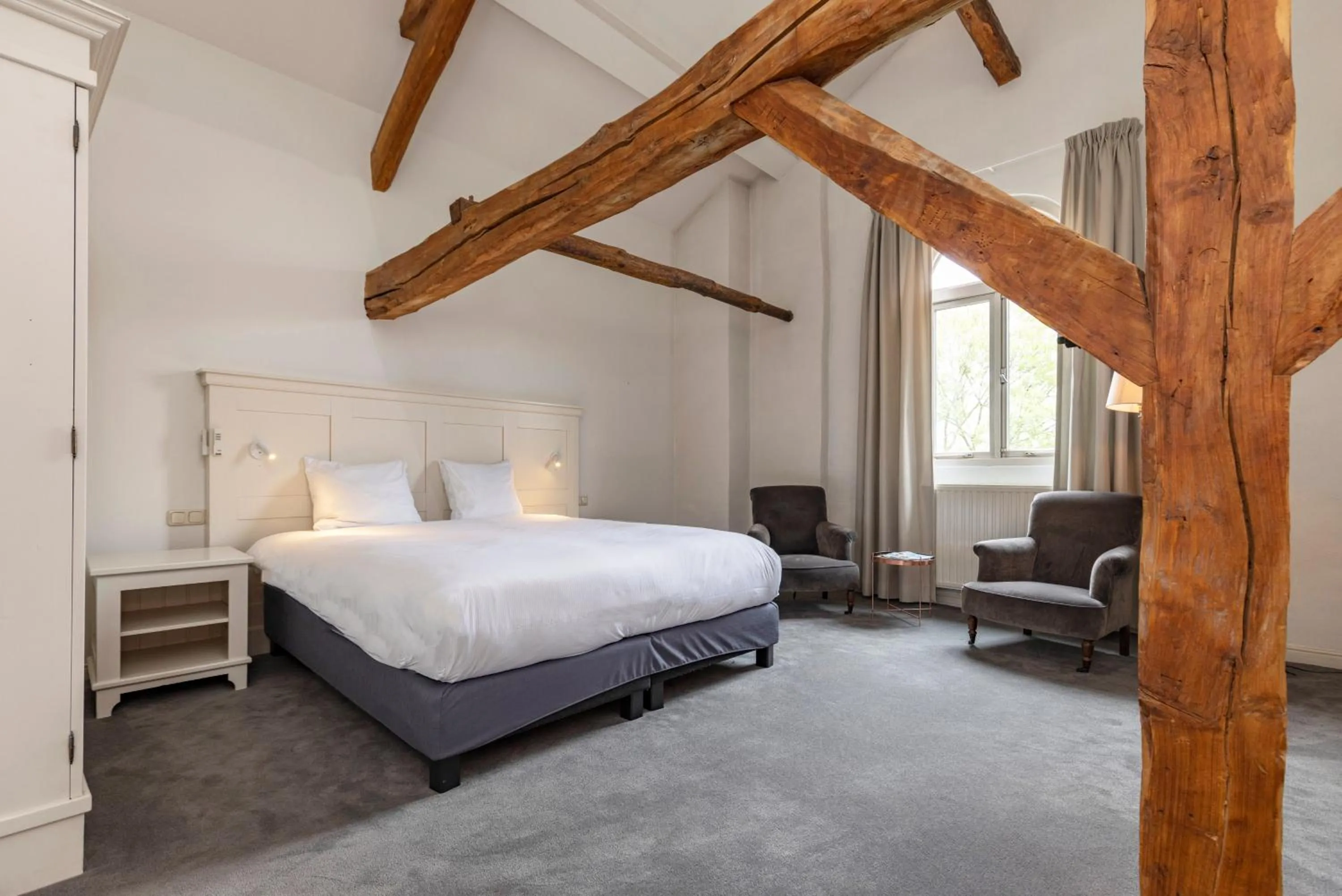 Bedroom, Bed in Fletcher Hotel Château De Raay