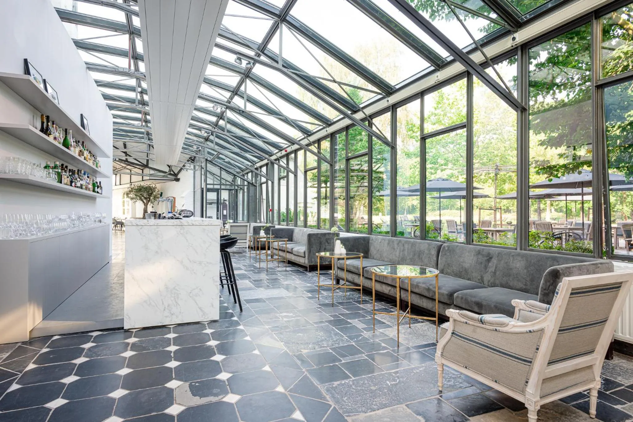 Lounge or bar in Fletcher Hotel Château De Raay