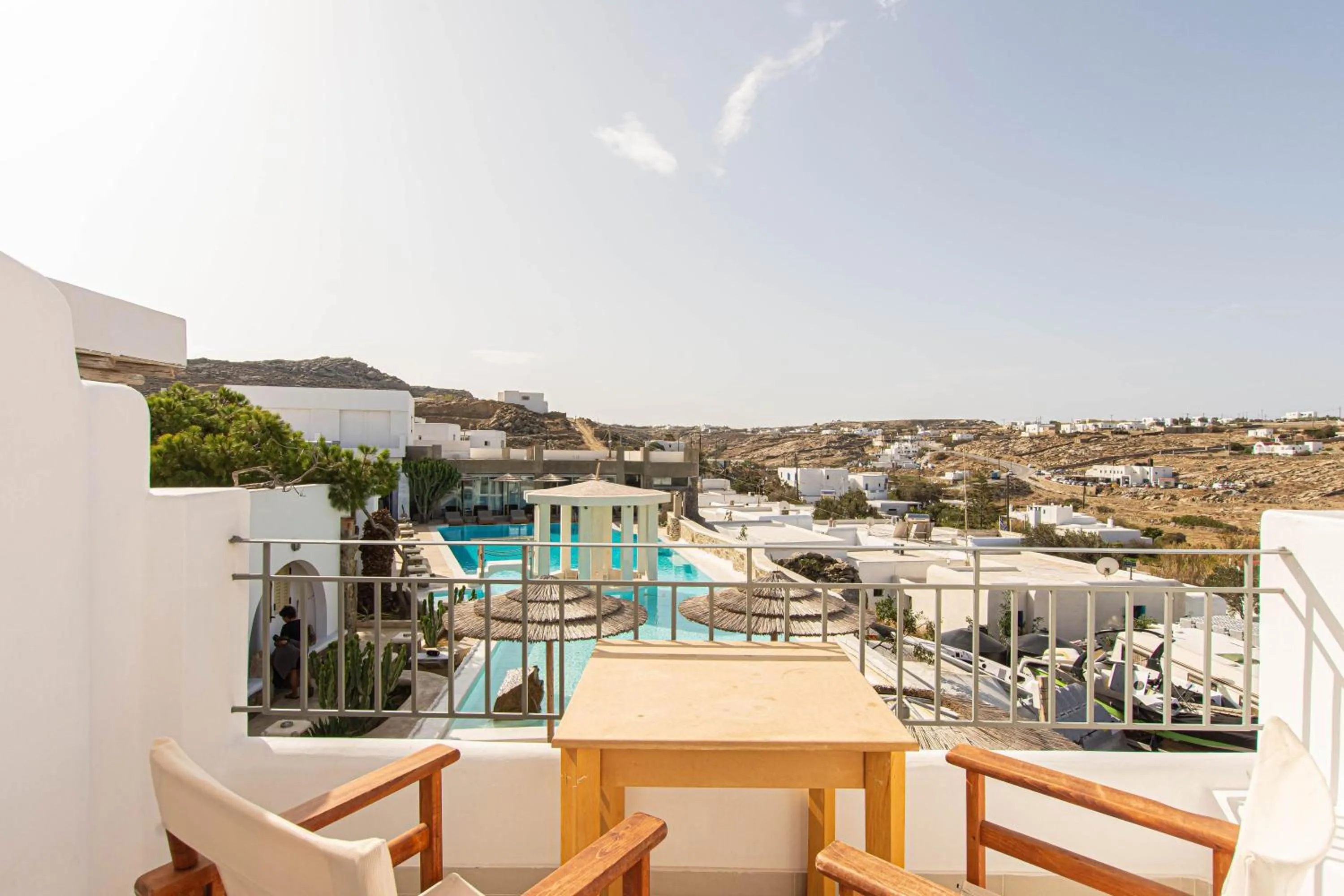 Peristeronas Village