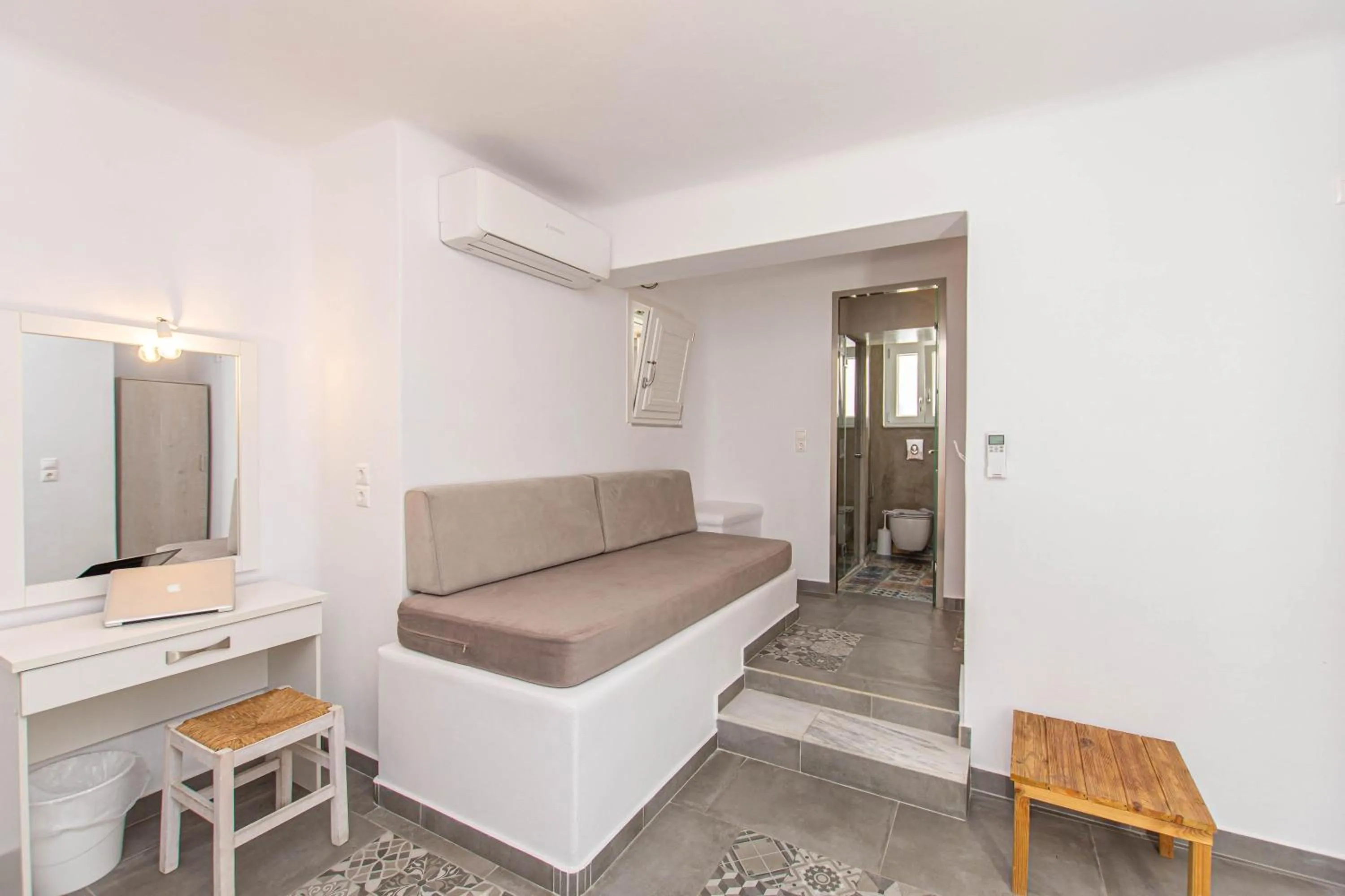 Bed in Peristeronas Village