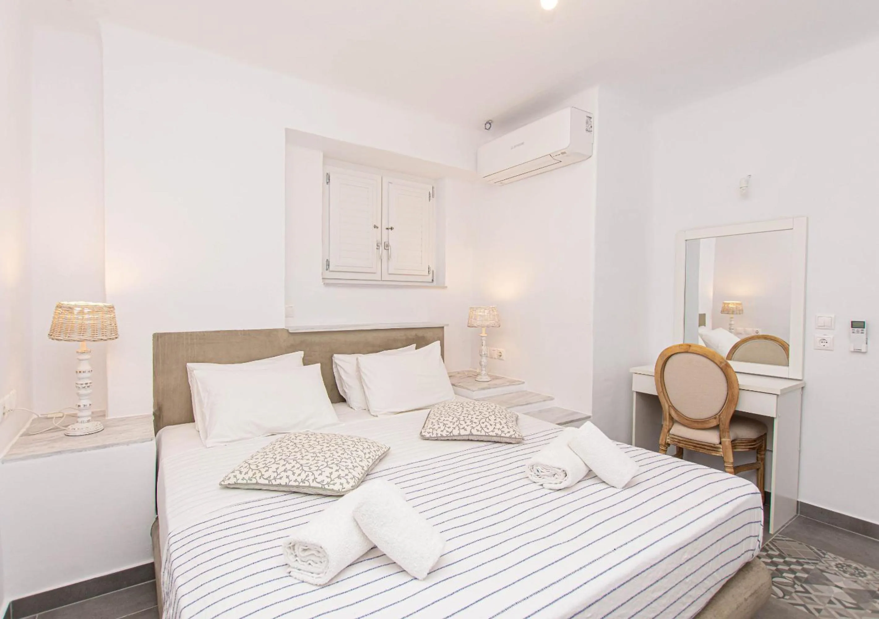 Bed in Peristeronas Village