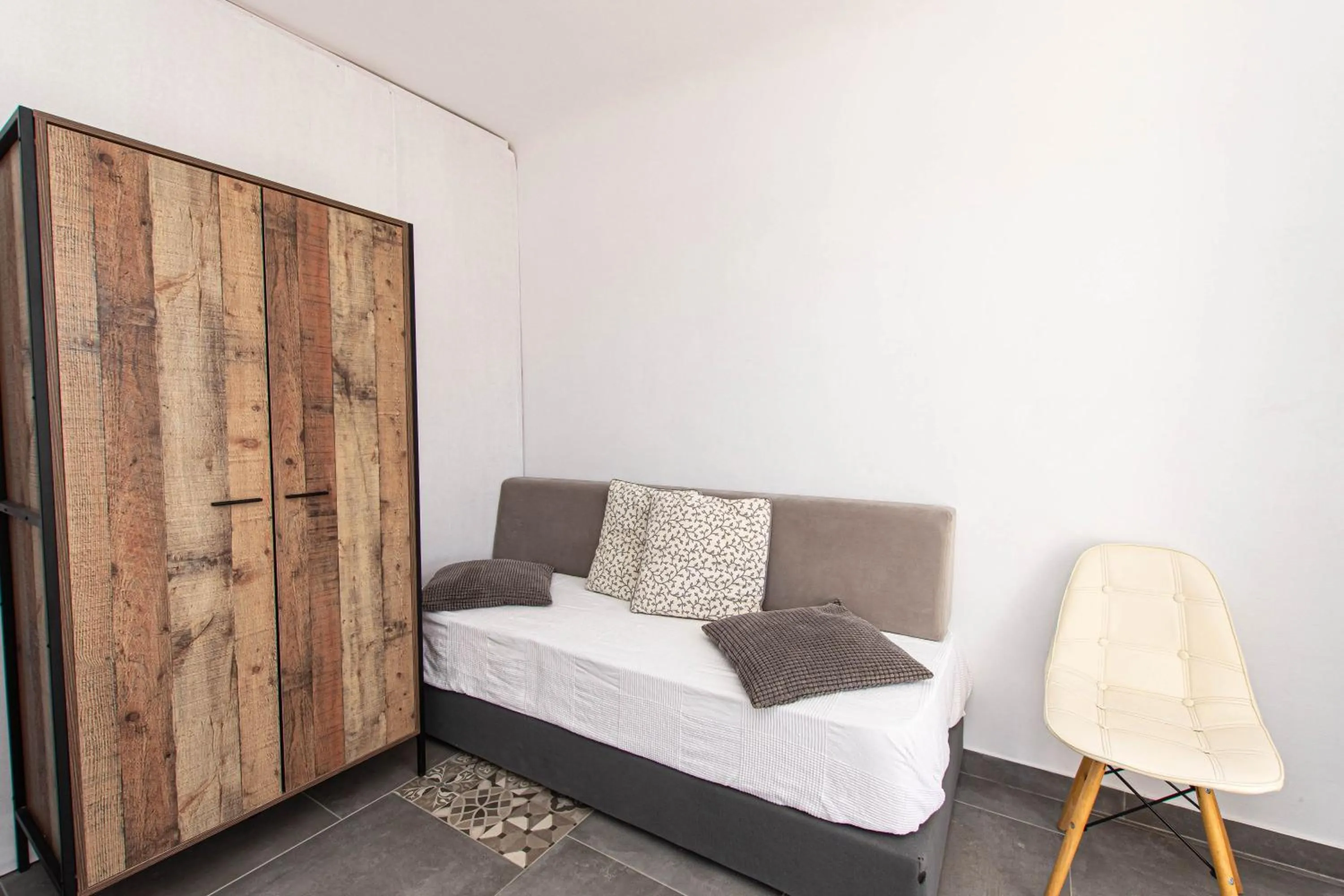 Bed in Peristeronas Village