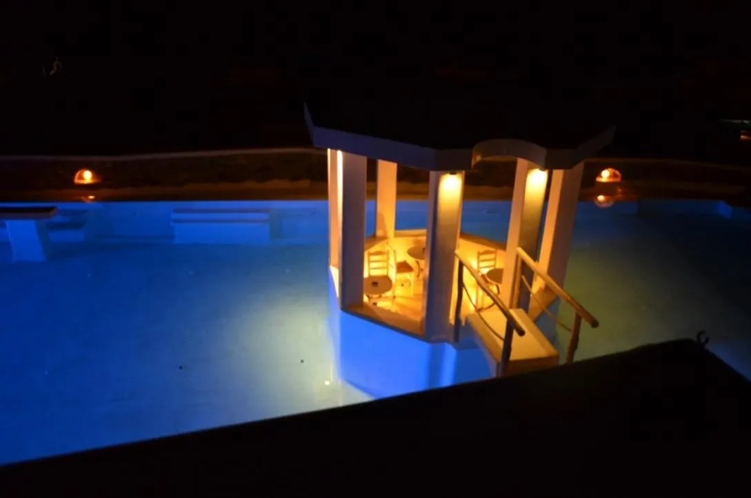 Restaurant/places to eat in Peristeronas Village