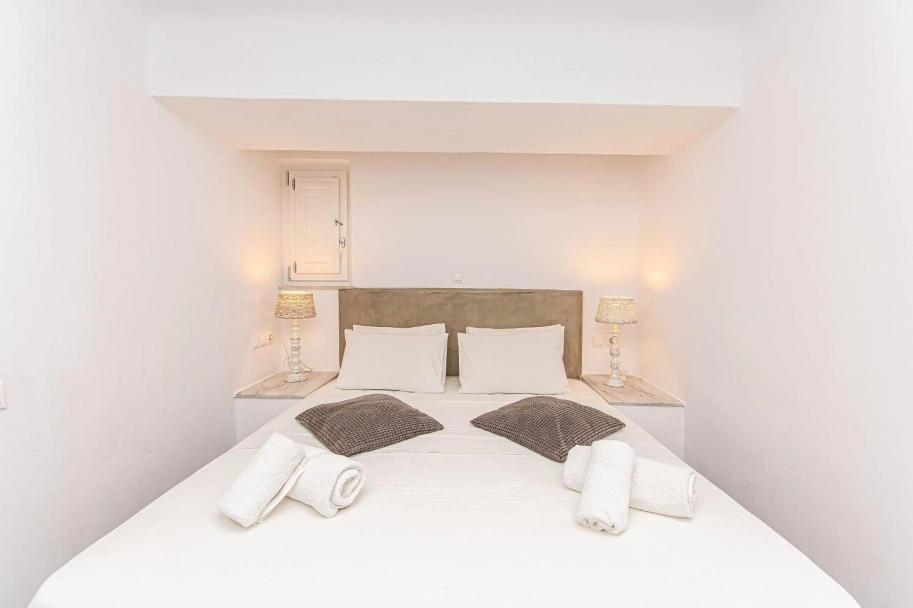 Bed in Peristeronas Village