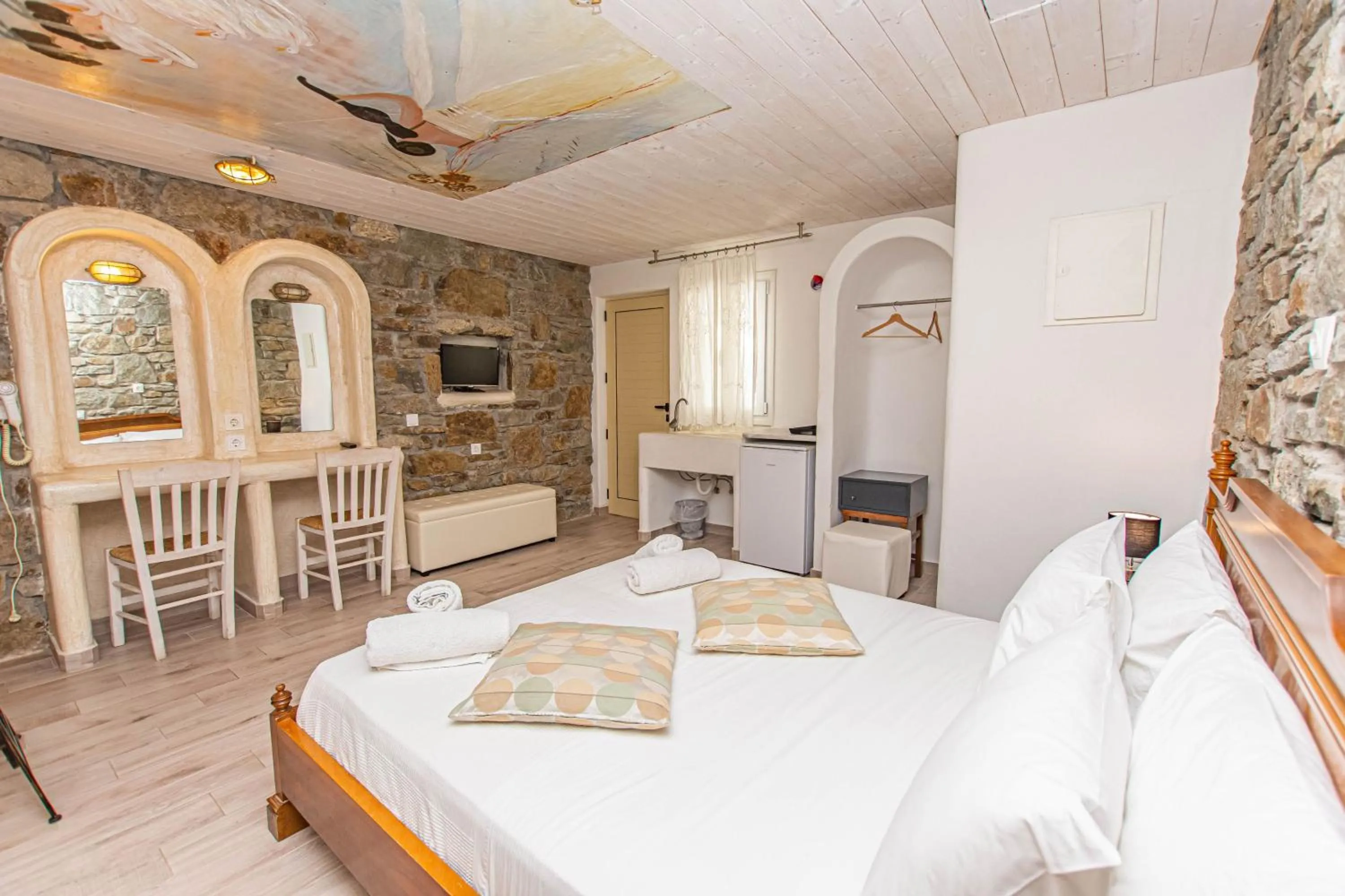 Bed in Peristeronas Village