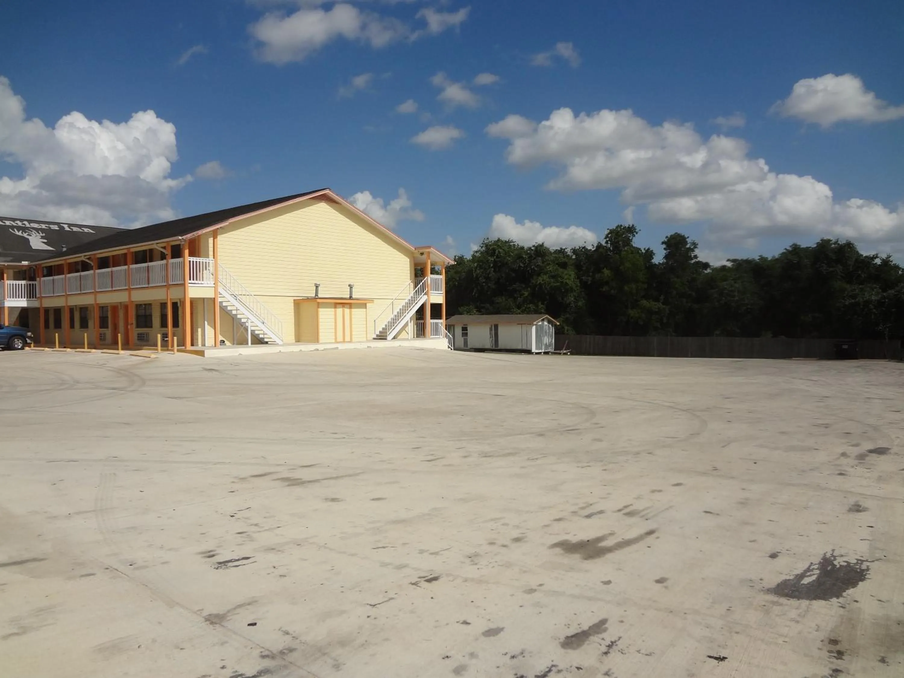 Bird's eye view in Antlers Inn Goliad