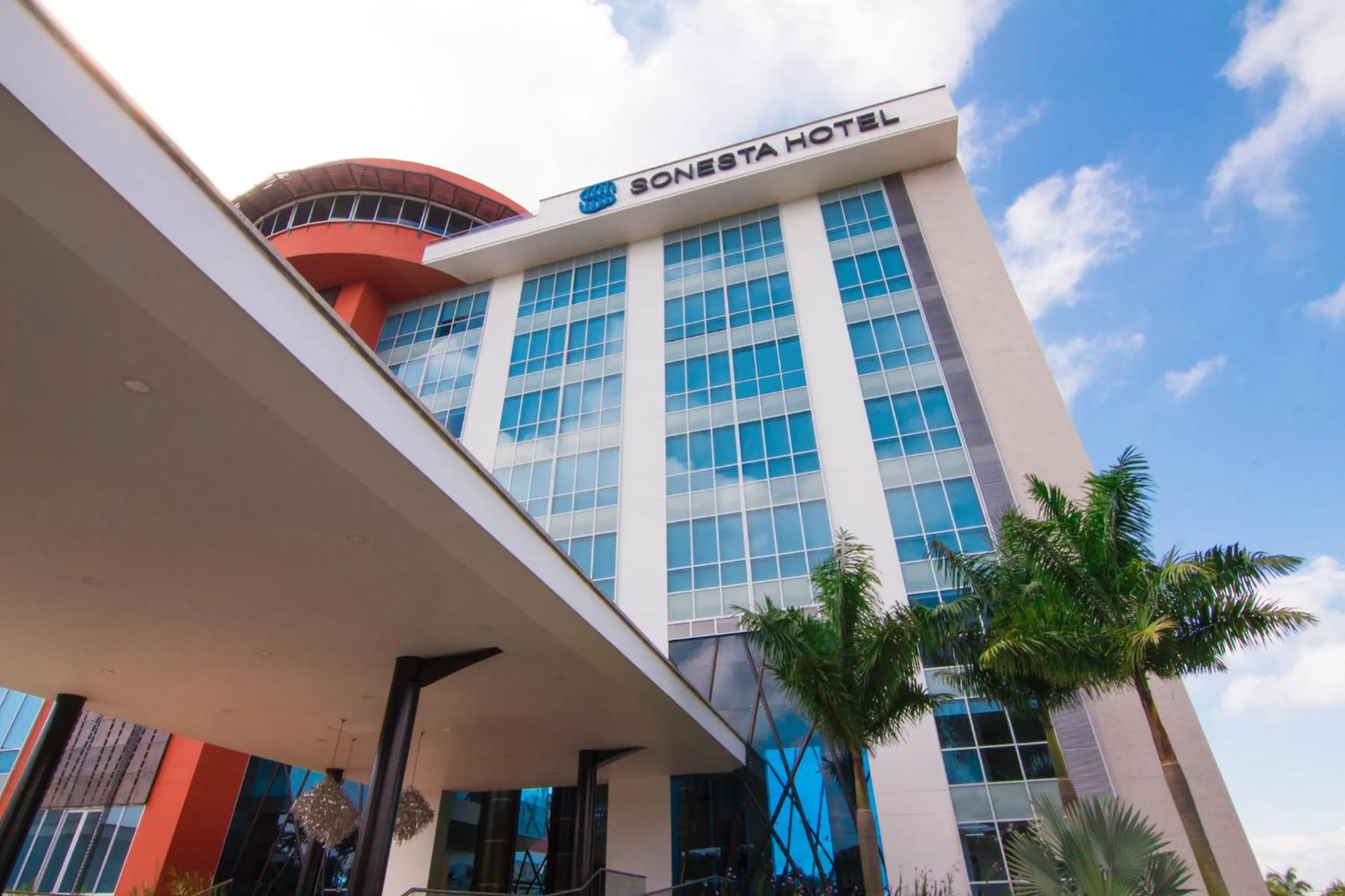 Property building in Sonesta Hotel Pereira