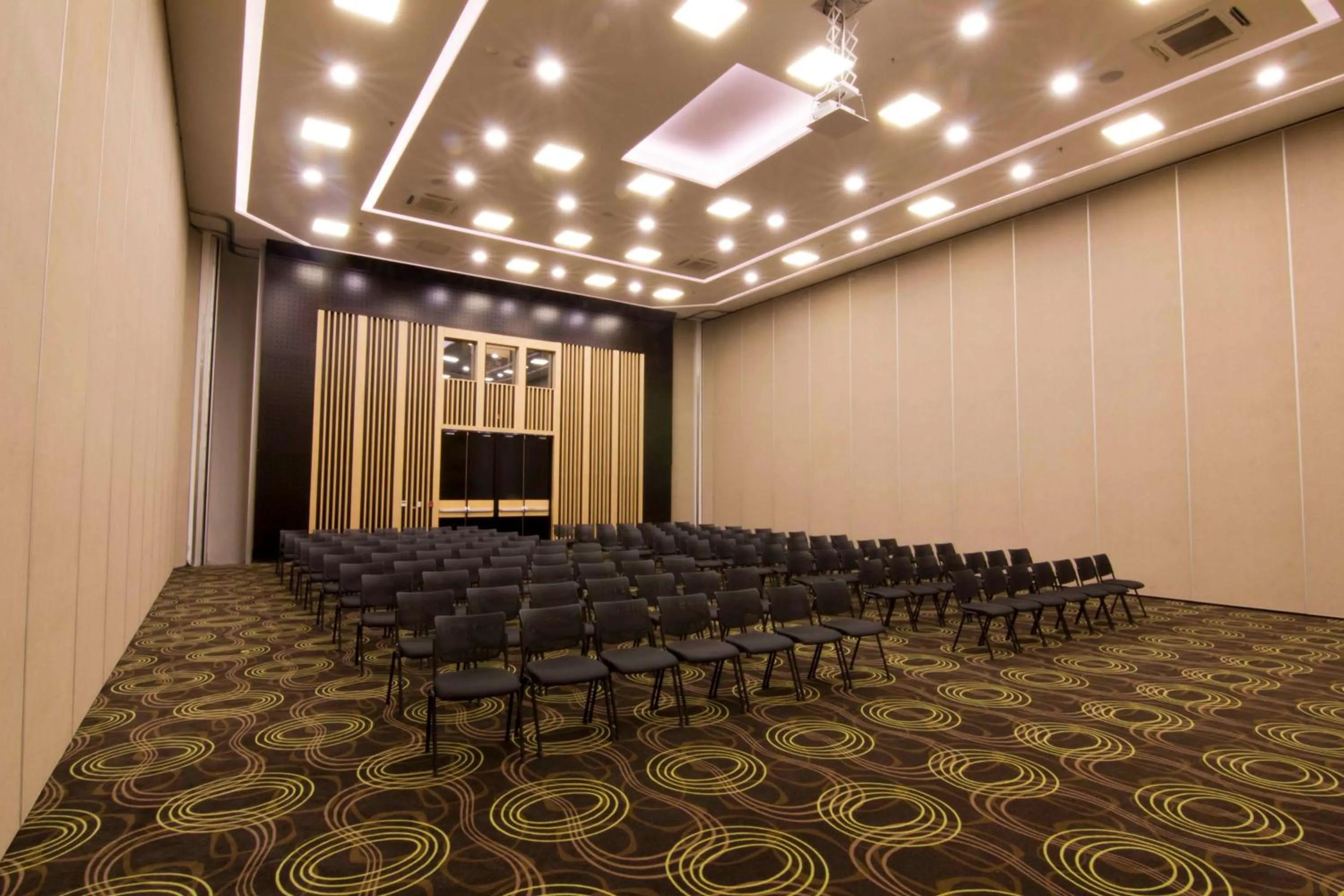 Banquet/Function facilities in Sonesta Hotel Pereira