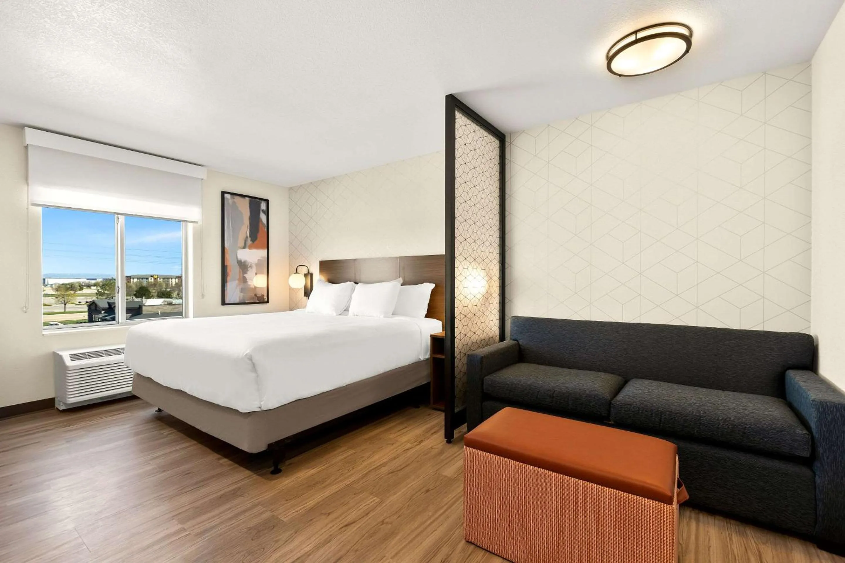 Bed in Everhome Suites Nampa Boise