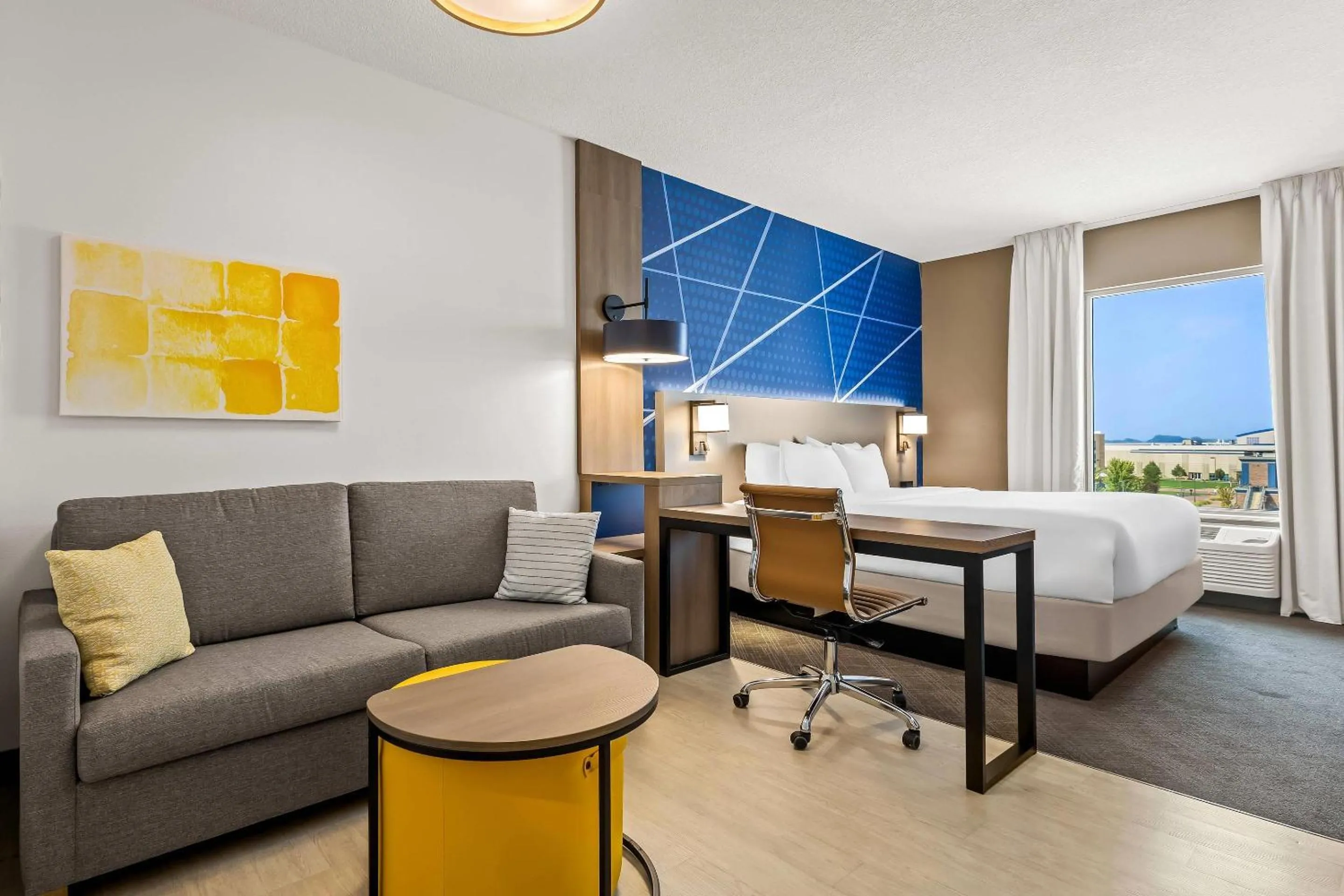 Bedroom, Bed in Comfort Inn & Suites at Sanford Sports Complex