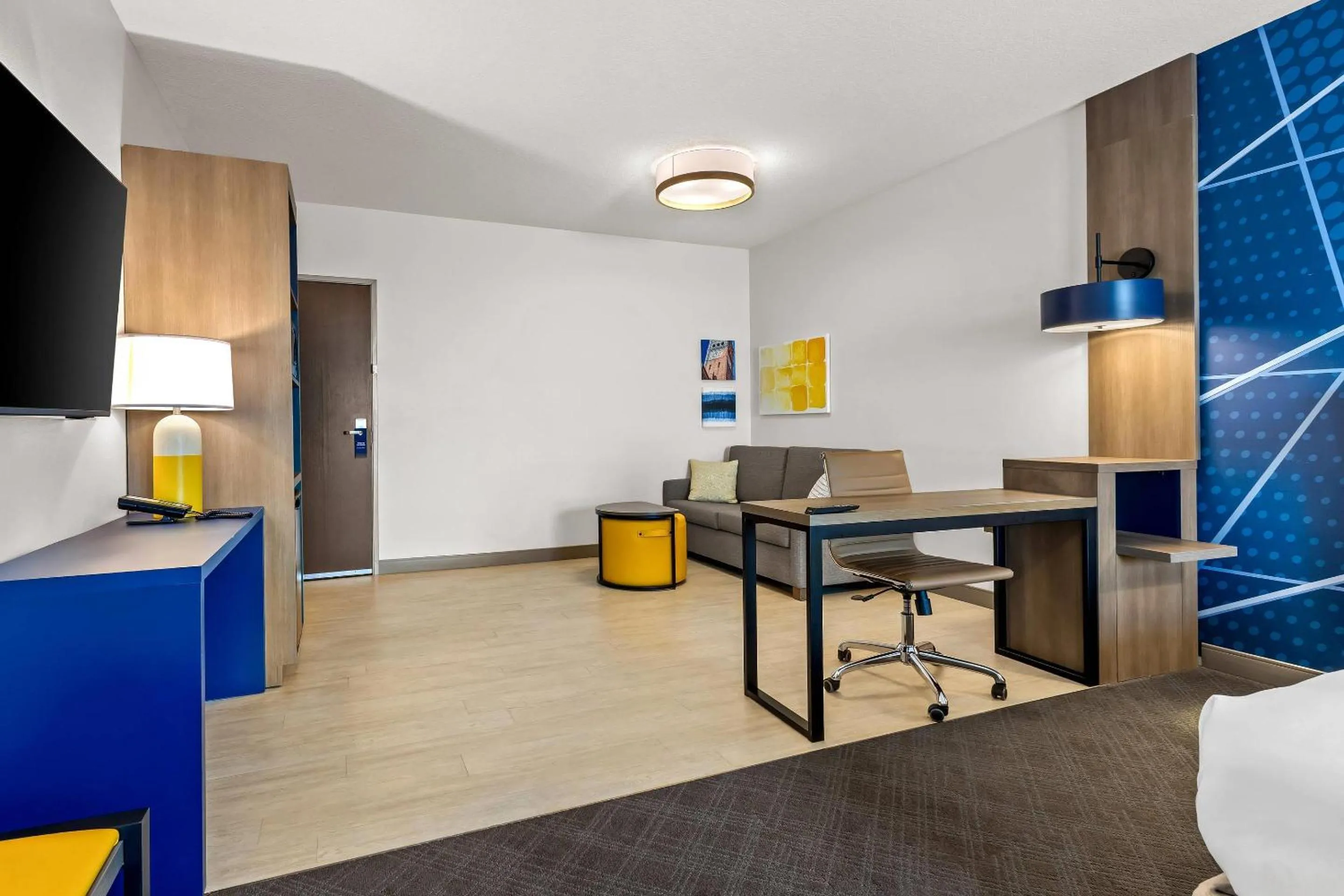 Bedroom in Comfort Inn & Suites at Sanford Sports Complex