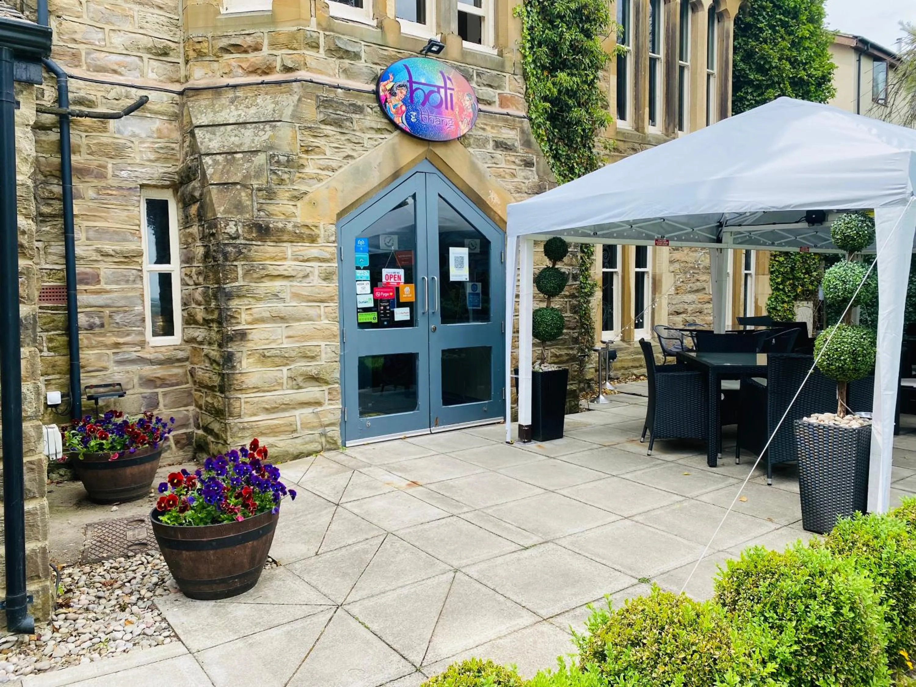 Property building in Farnley Tower Guesthouse