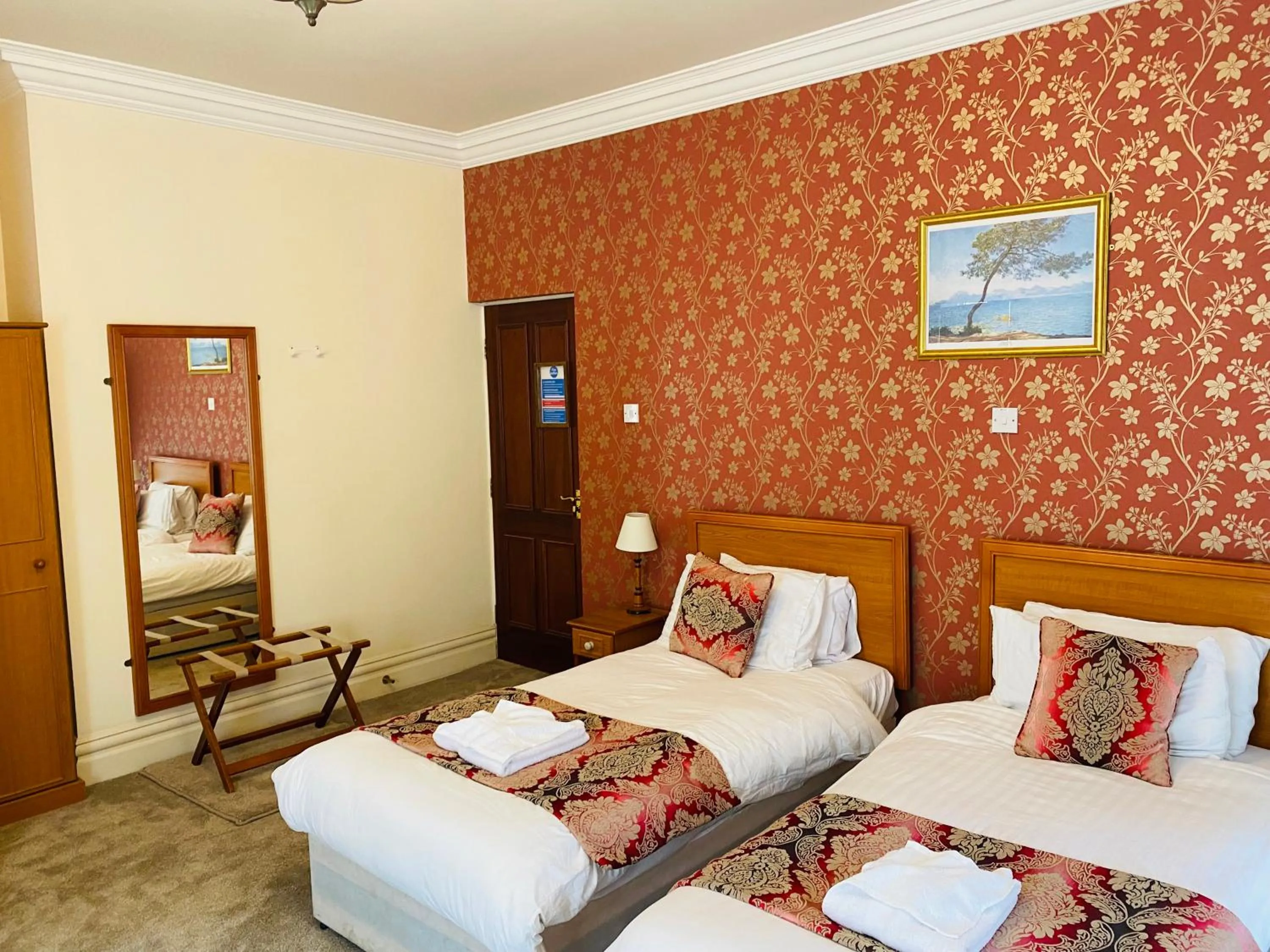 Nearby landmark, Bed in Farnley Tower Guesthouse