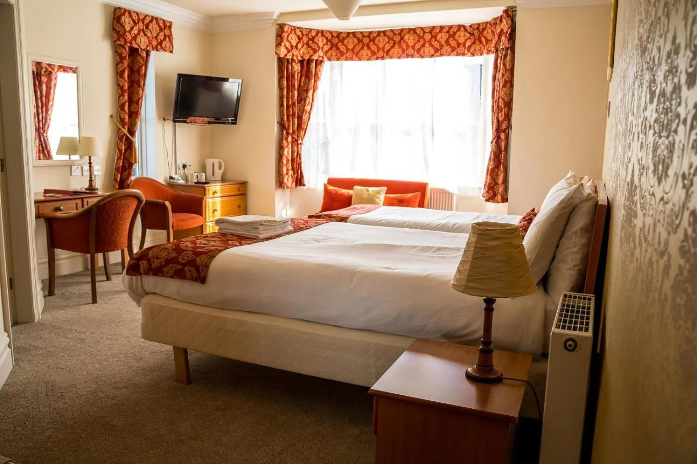 Restaurant/places to eat, Bed in Farnley Tower Guesthouse