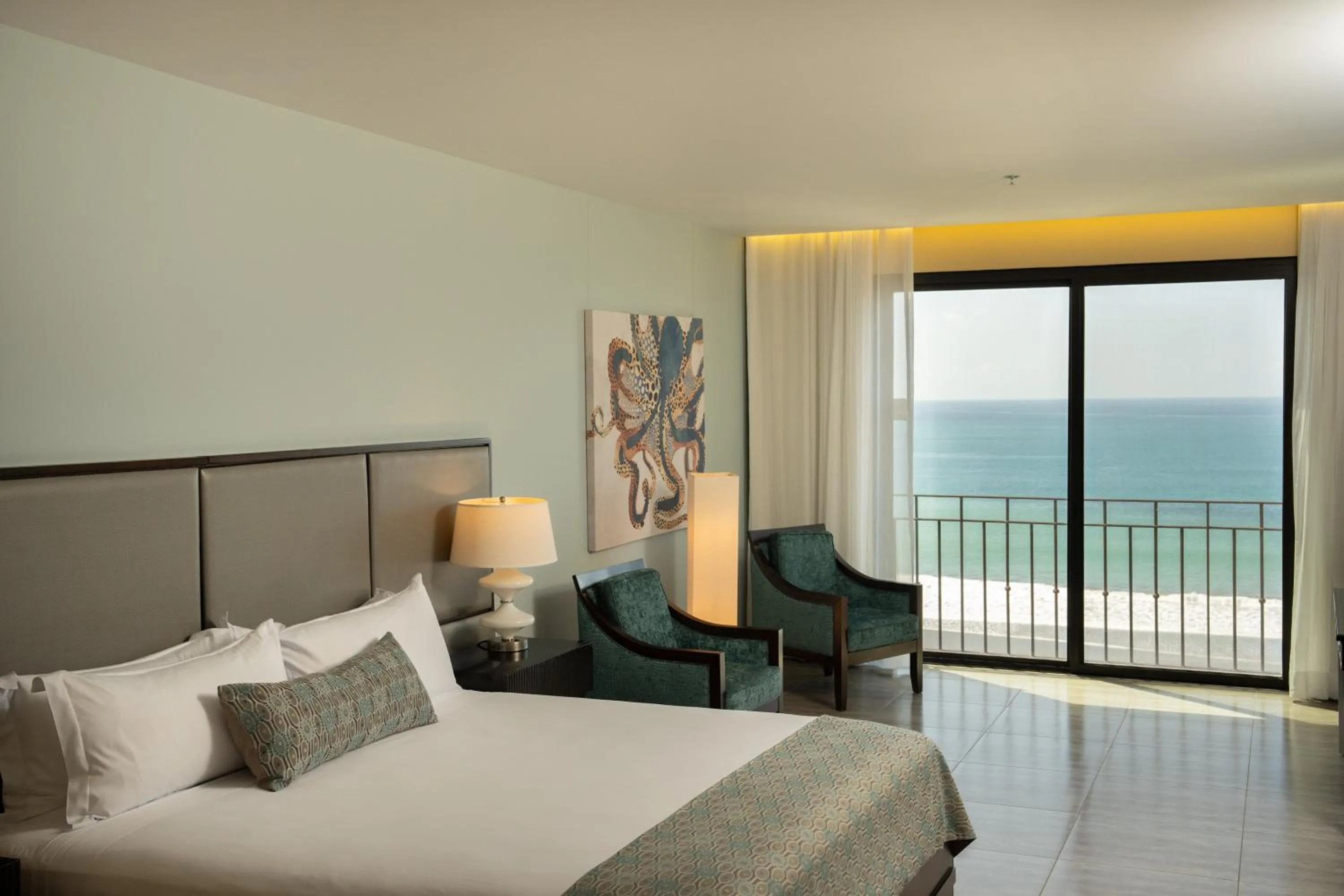 Sea view, Bed in Crocs Resort & Casino