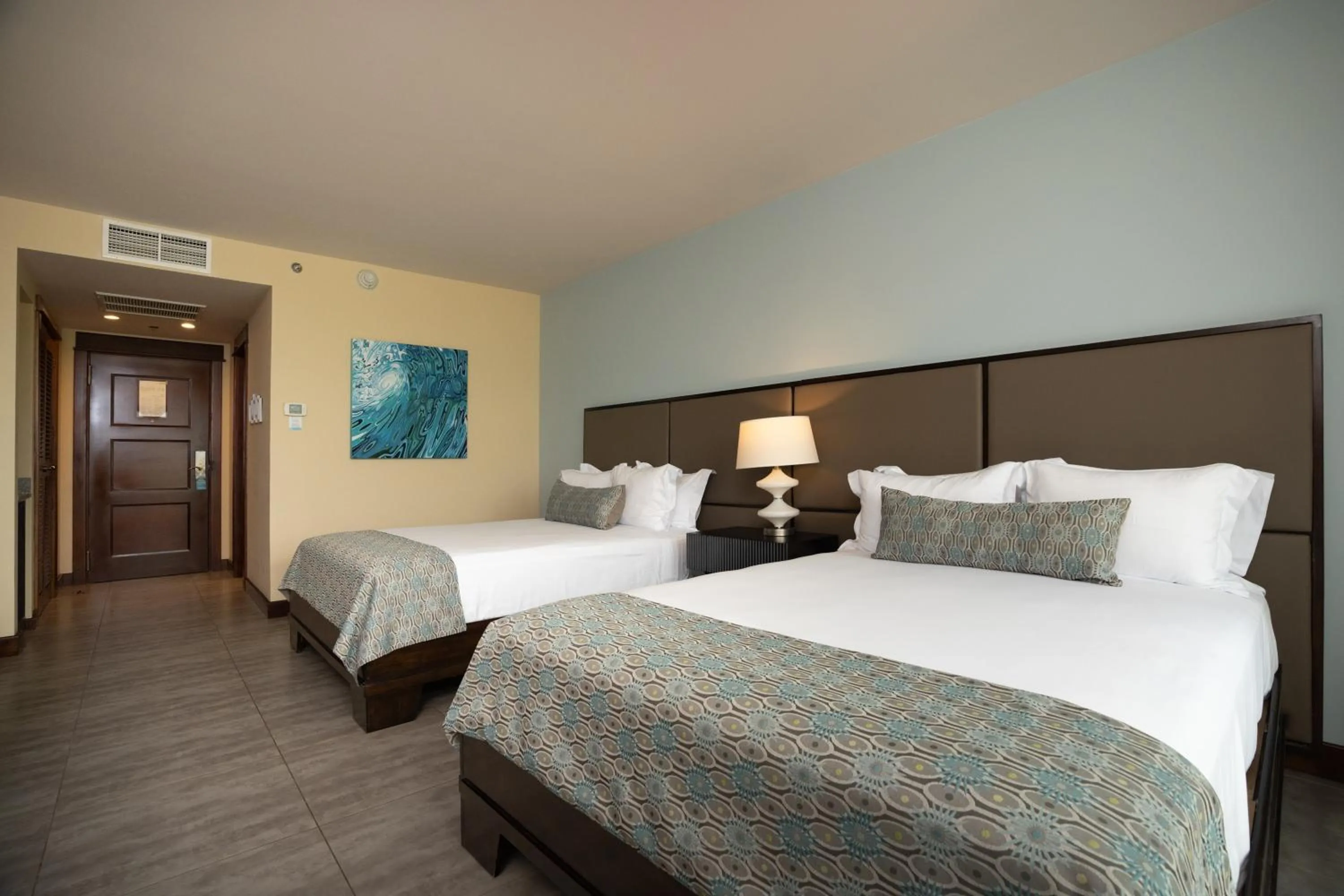 Bedroom, Bed in Crocs Resort & Casino