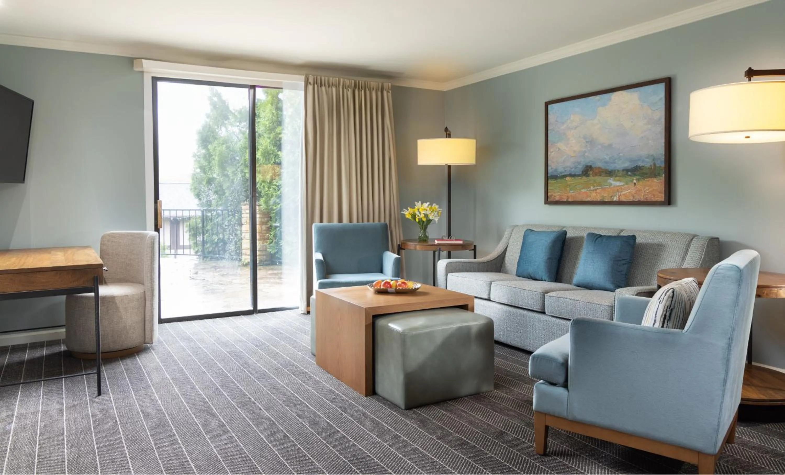 Seating area in Meadowbrook Inn