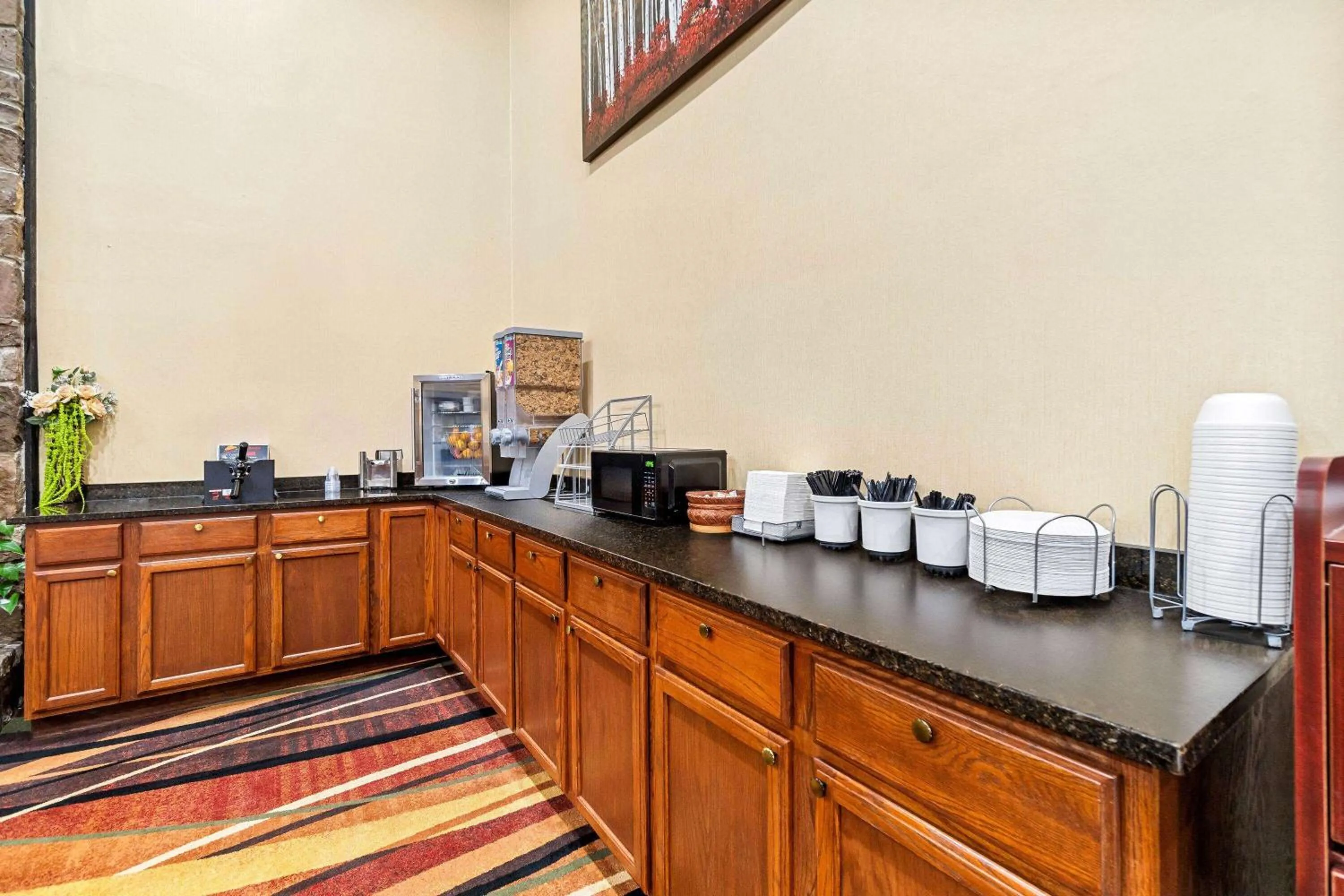 Restaurant/places to eat in Super 8 by Wyndham Paragould