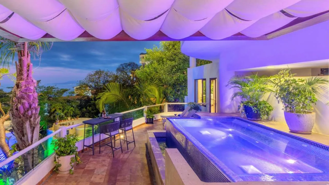 Hot Tub in Villa Divina Luxury Boutique - Adults Only