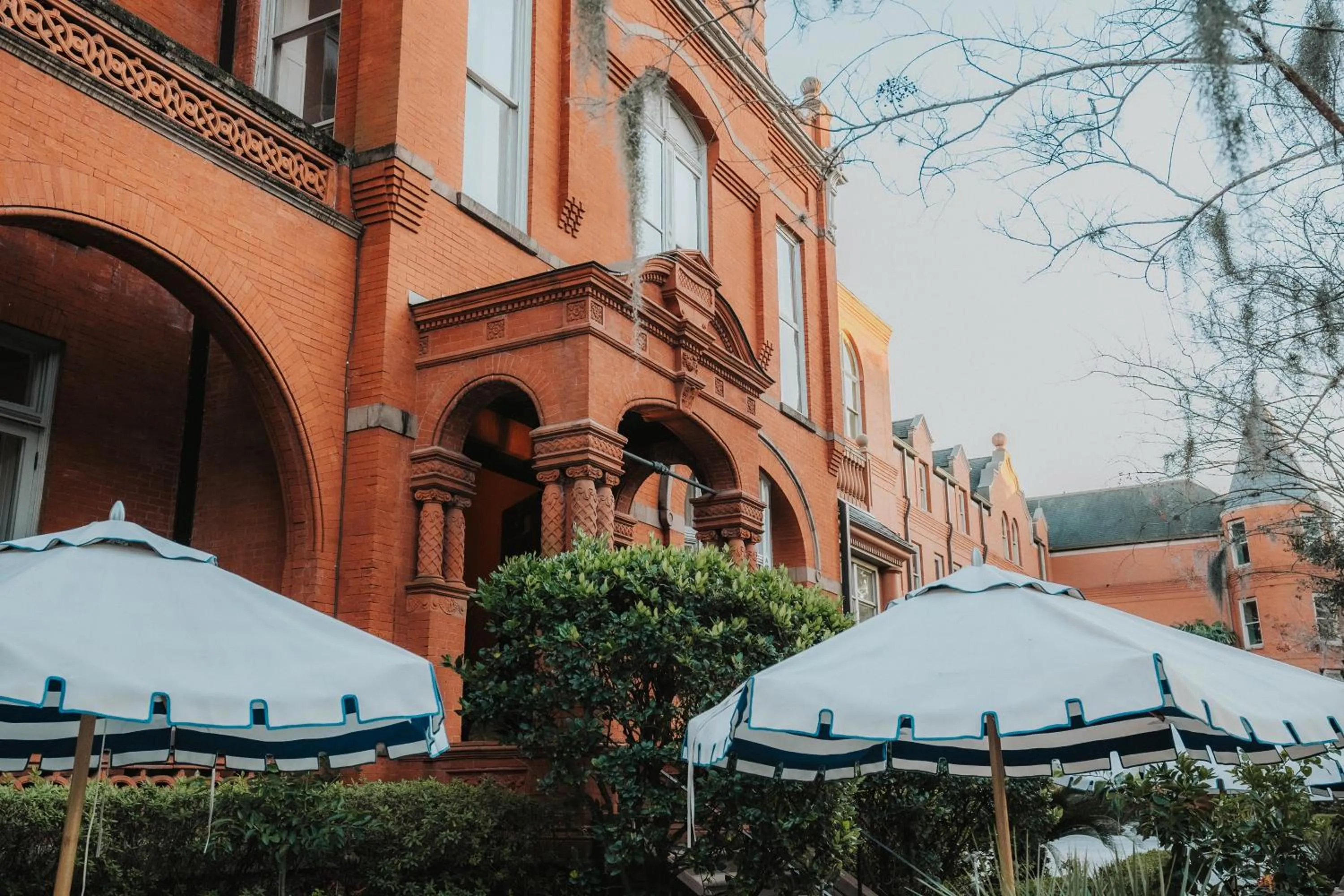 Property building in Hotel Bardo Savannah