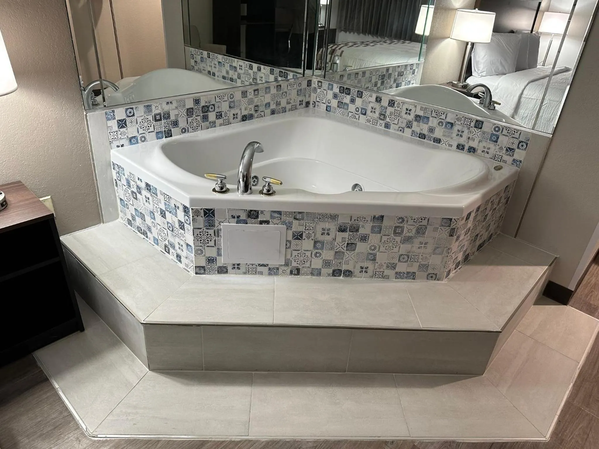 Spa and wellness centre/facilities in Red Roof Inn Charleston - Dunbar