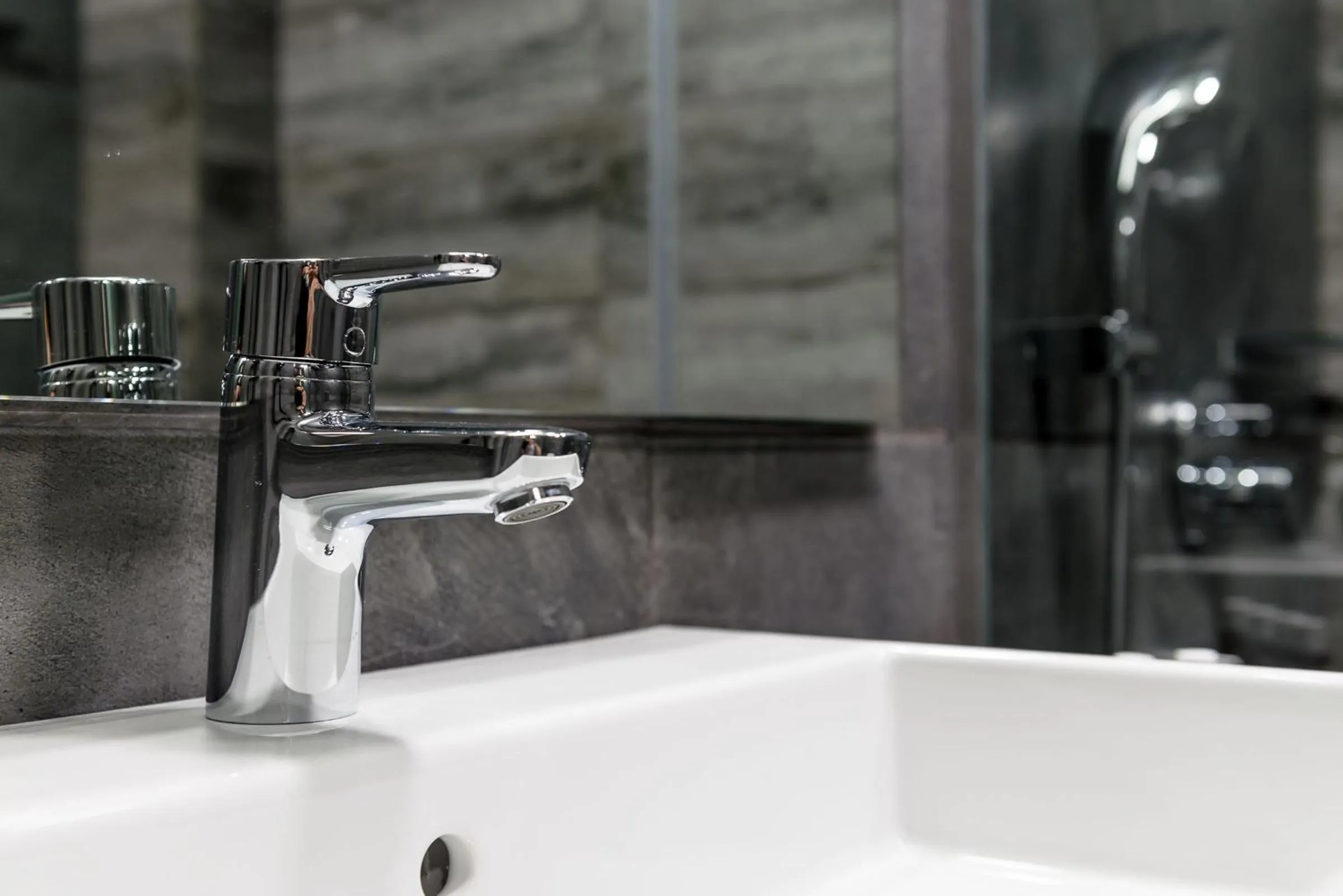 Bathroom in 360 Degrees