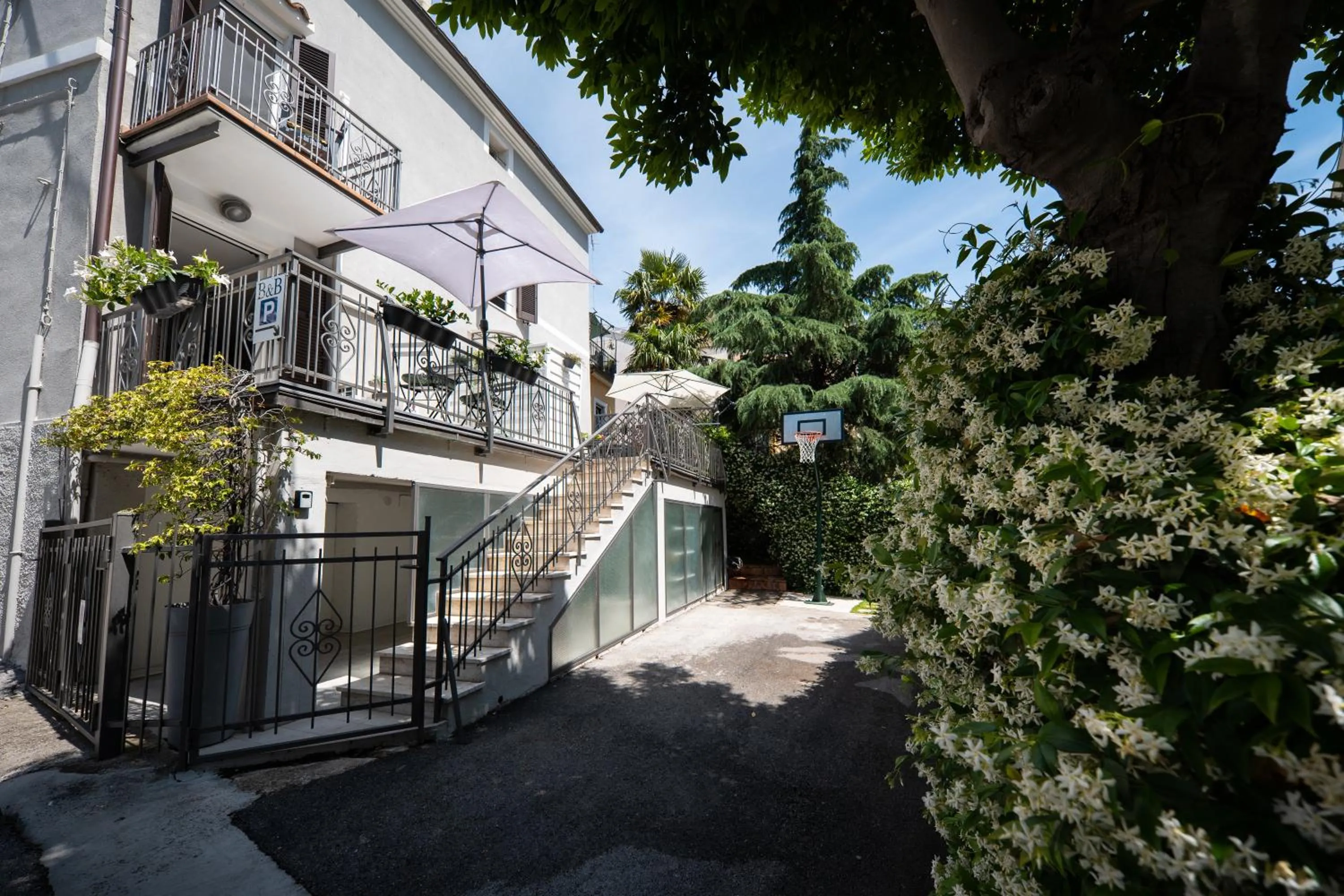 Parking in B&B A Portata di Mare