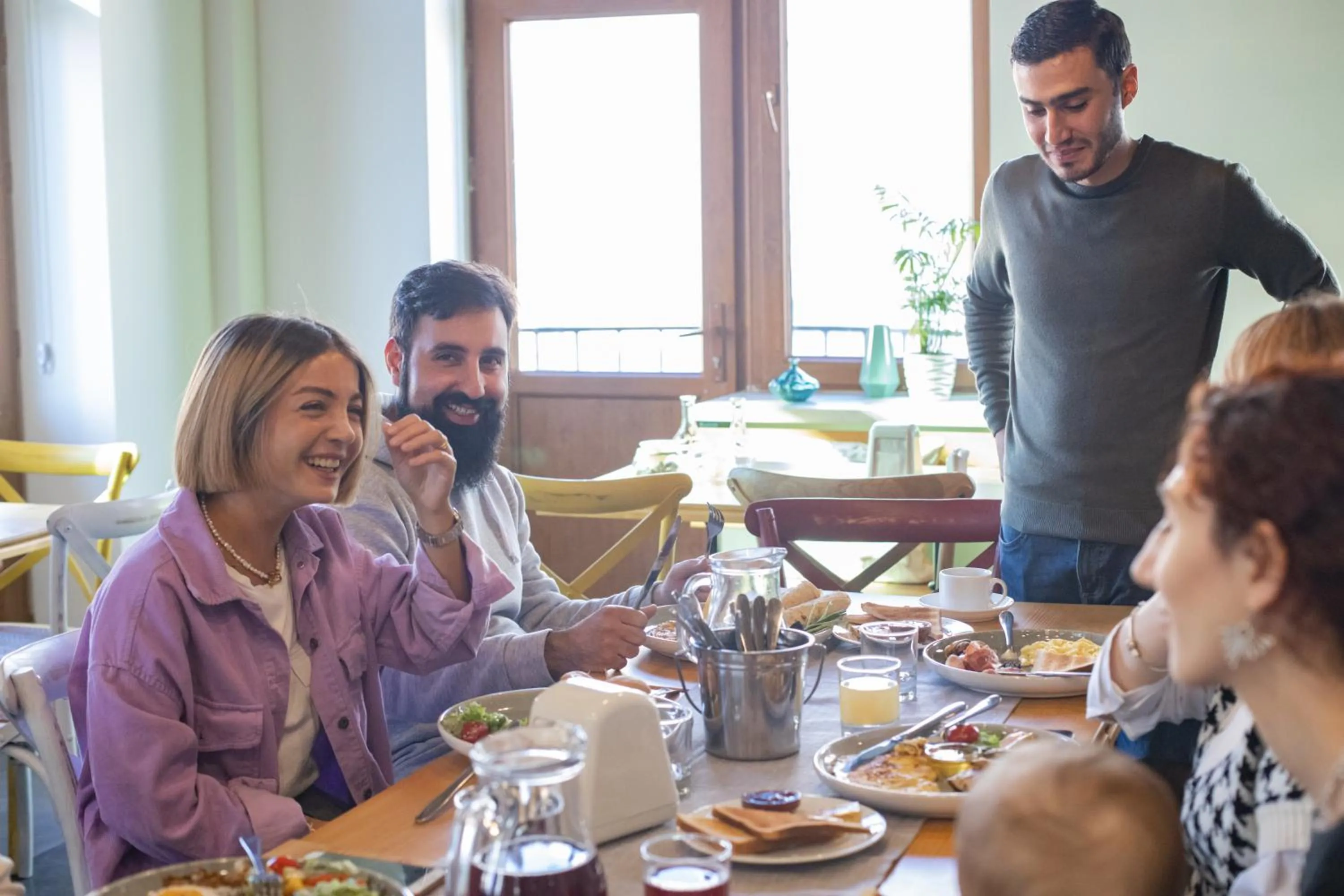 Restaurant/places to eat in Kantar Hostel