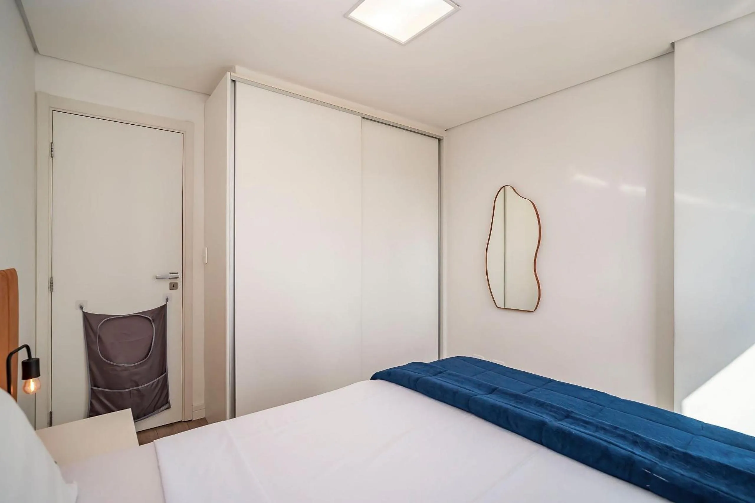 Bedroom, Bed in 7th Avenue - Centro | Curitiba | Gonzaga Stays