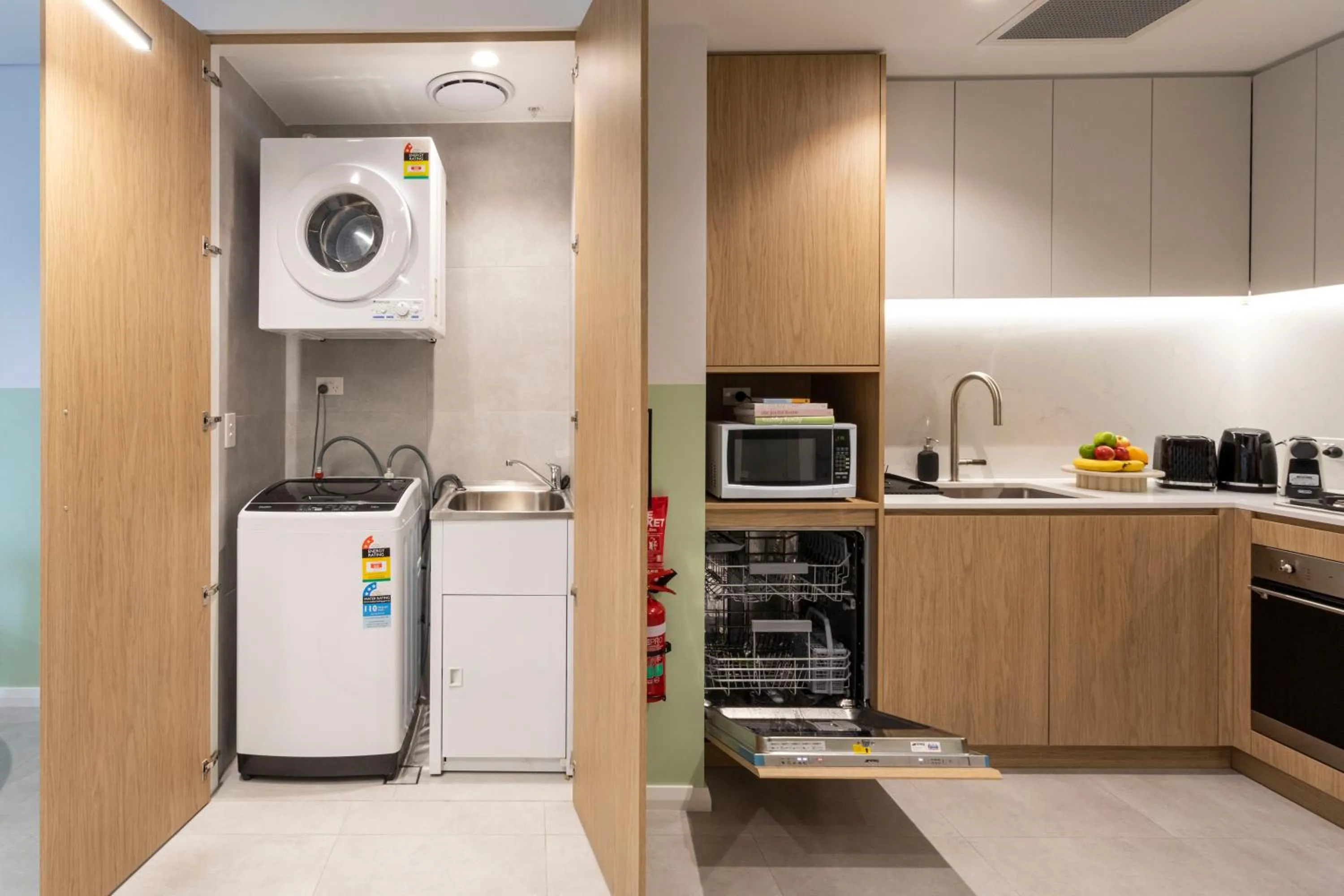 dishwasher in Stay Kula Wollongong