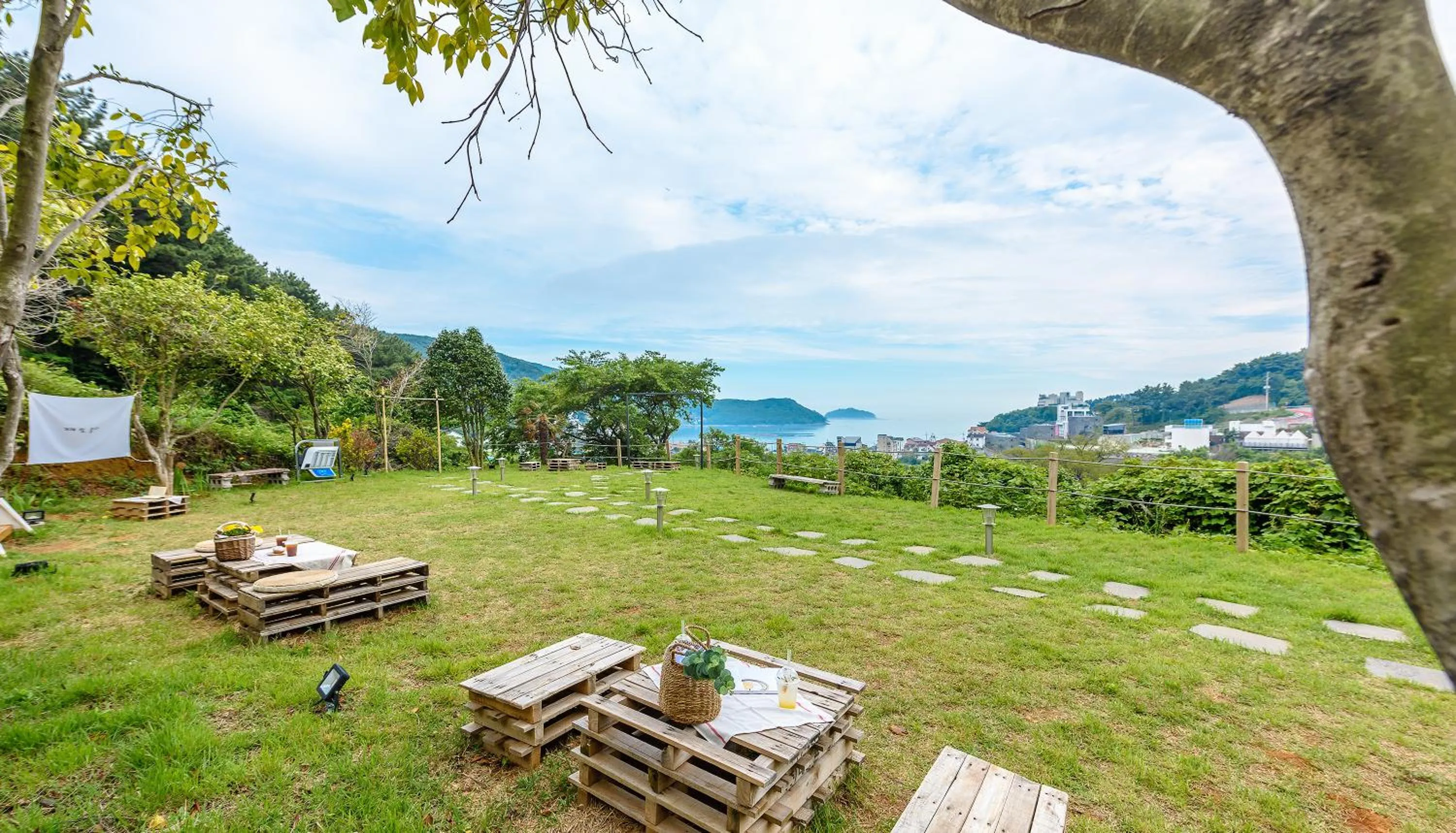 Natural landscape in Friemily Pool Villa & Hotel