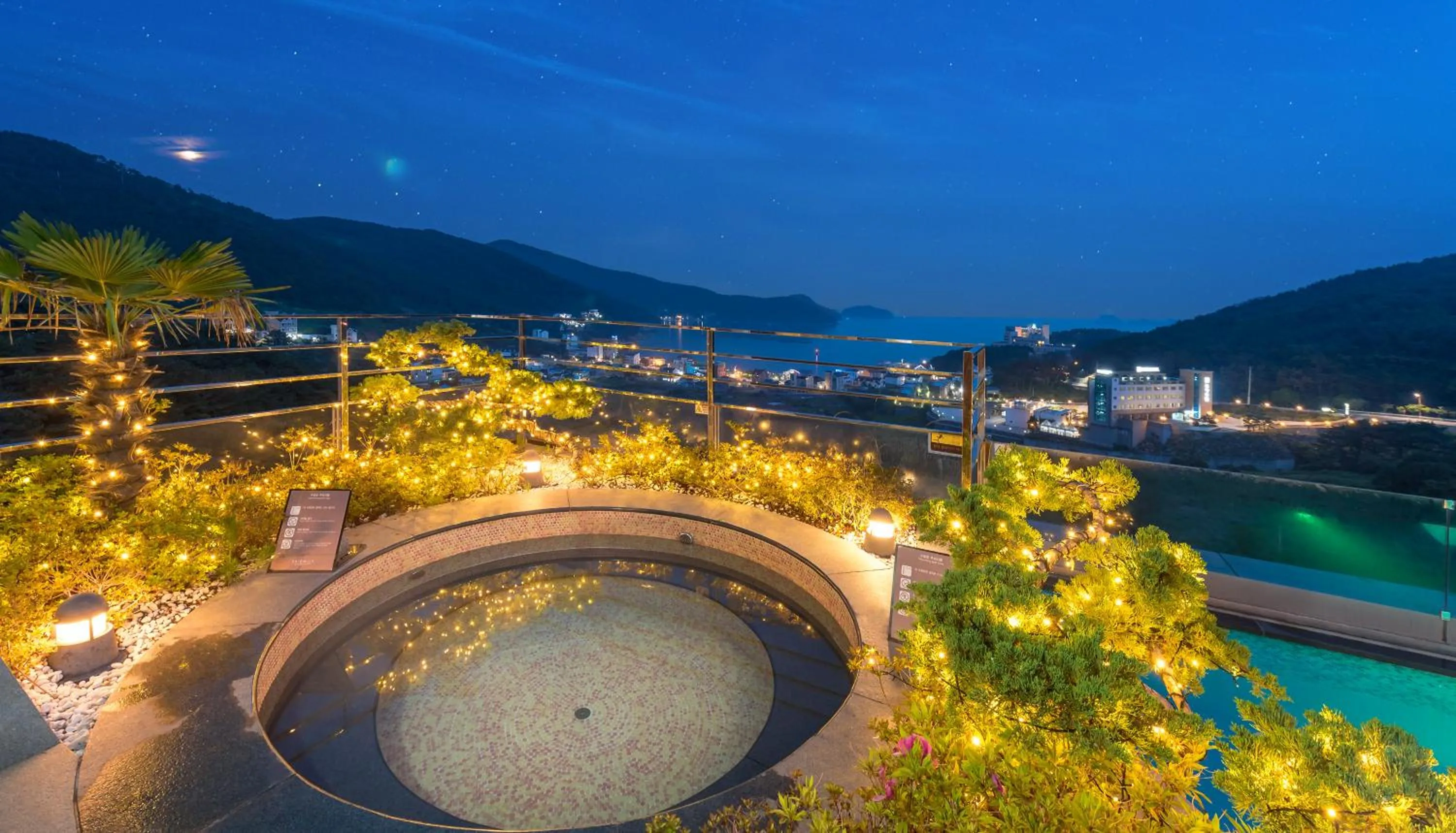 Natural landscape in Friemily Pool Villa & Hotel